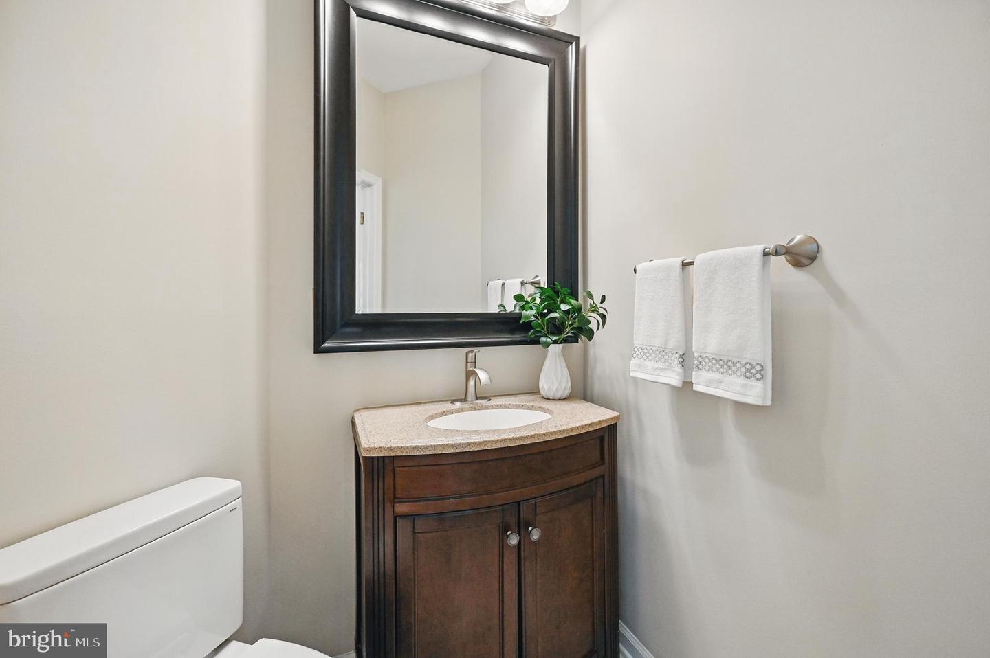 10861 HUNTER GATE WAY, RESTON, Virginia 20194, 4 Bedrooms Bedrooms, ,3 BathroomsBathrooms,Residential,For sale,10861 HUNTER GATE WAY,VAFX2243380 MLS # VAFX2243380