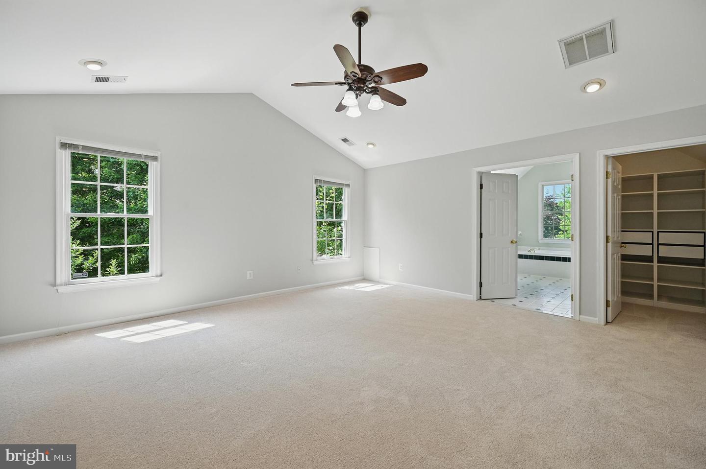 10861 HUNTER GATE WAY, RESTON, Virginia 20194, 4 Bedrooms Bedrooms, ,3 BathroomsBathrooms,Residential,For sale,10861 HUNTER GATE WAY,VAFX2243380 MLS # VAFX2243380