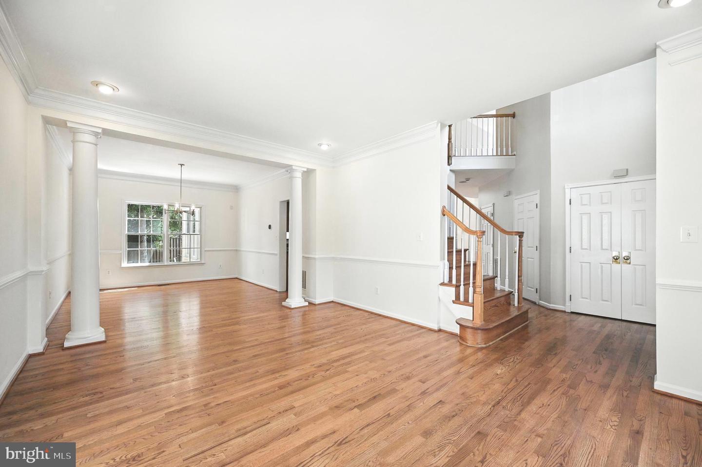 10861 HUNTER GATE WAY, RESTON, Virginia 20194, 4 Bedrooms Bedrooms, ,3 BathroomsBathrooms,Residential,For sale,10861 HUNTER GATE WAY,VAFX2243380 MLS # VAFX2243380