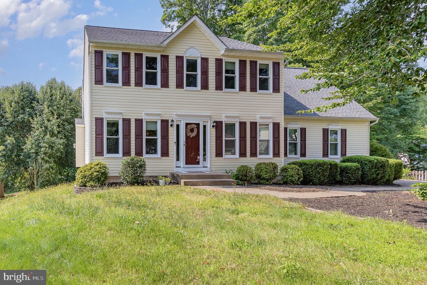 11 BASALT DR, FREDERICKSBURG, Virginia 22406, 5 Bedrooms Bedrooms, ,3 BathroomsBathrooms,Residential,For sale,11 BASALT DR,VAST2039244 MLS # VAST2039244