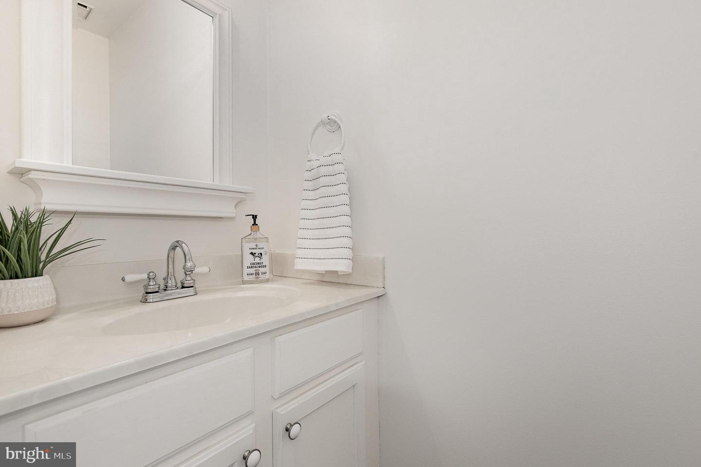 11 BASALT DR, FREDERICKSBURG, Virginia 22406, 5 Bedrooms Bedrooms, ,3 BathroomsBathrooms,Residential,For sale,11 BASALT DR,VAST2039244 MLS # VAST2039244