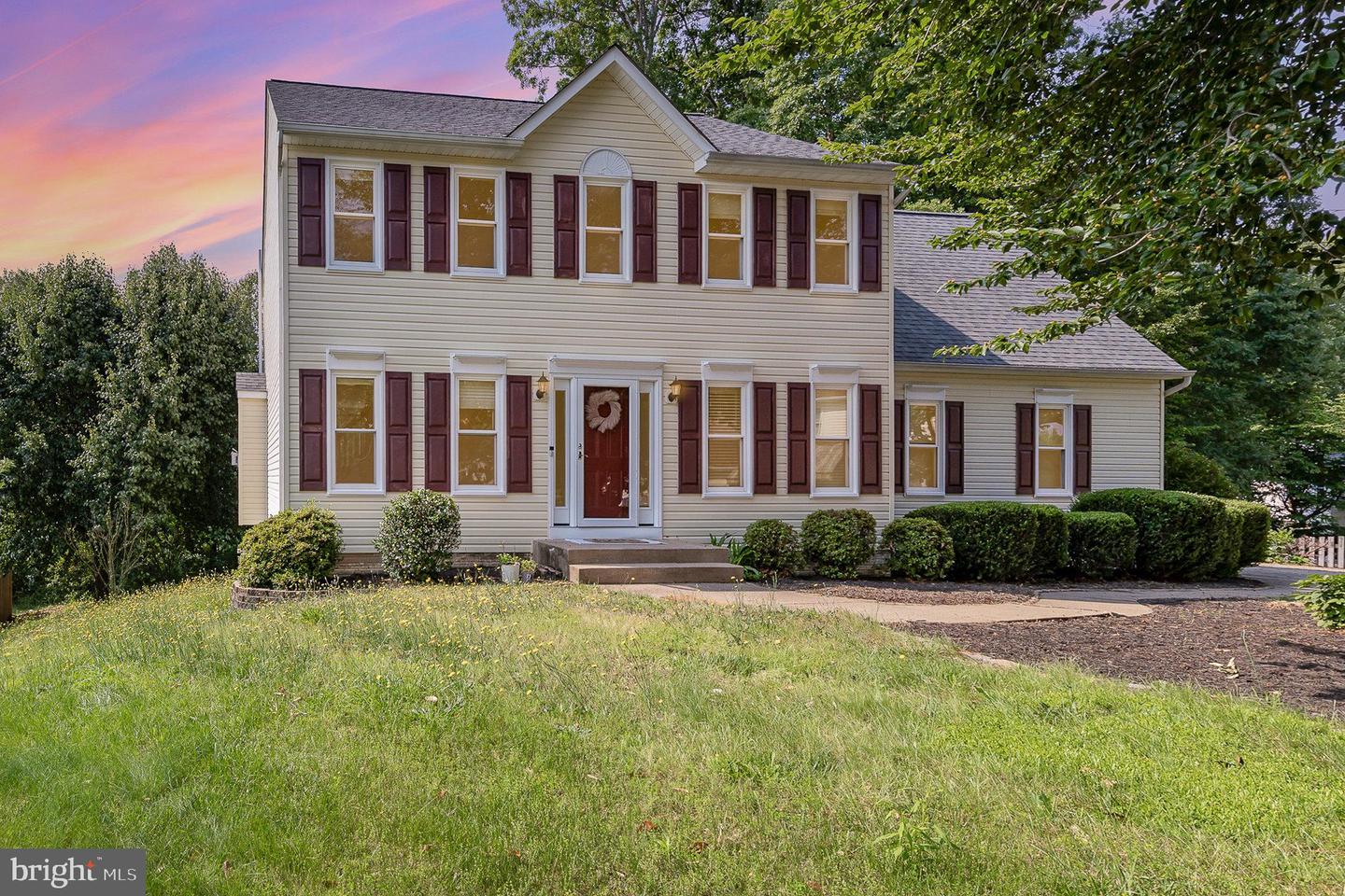 11 BASALT DR, FREDERICKSBURG, Virginia 22406, 5 Bedrooms Bedrooms, ,3 BathroomsBathrooms,Residential,For sale,11 BASALT DR,VAST2039244 MLS # VAST2039244