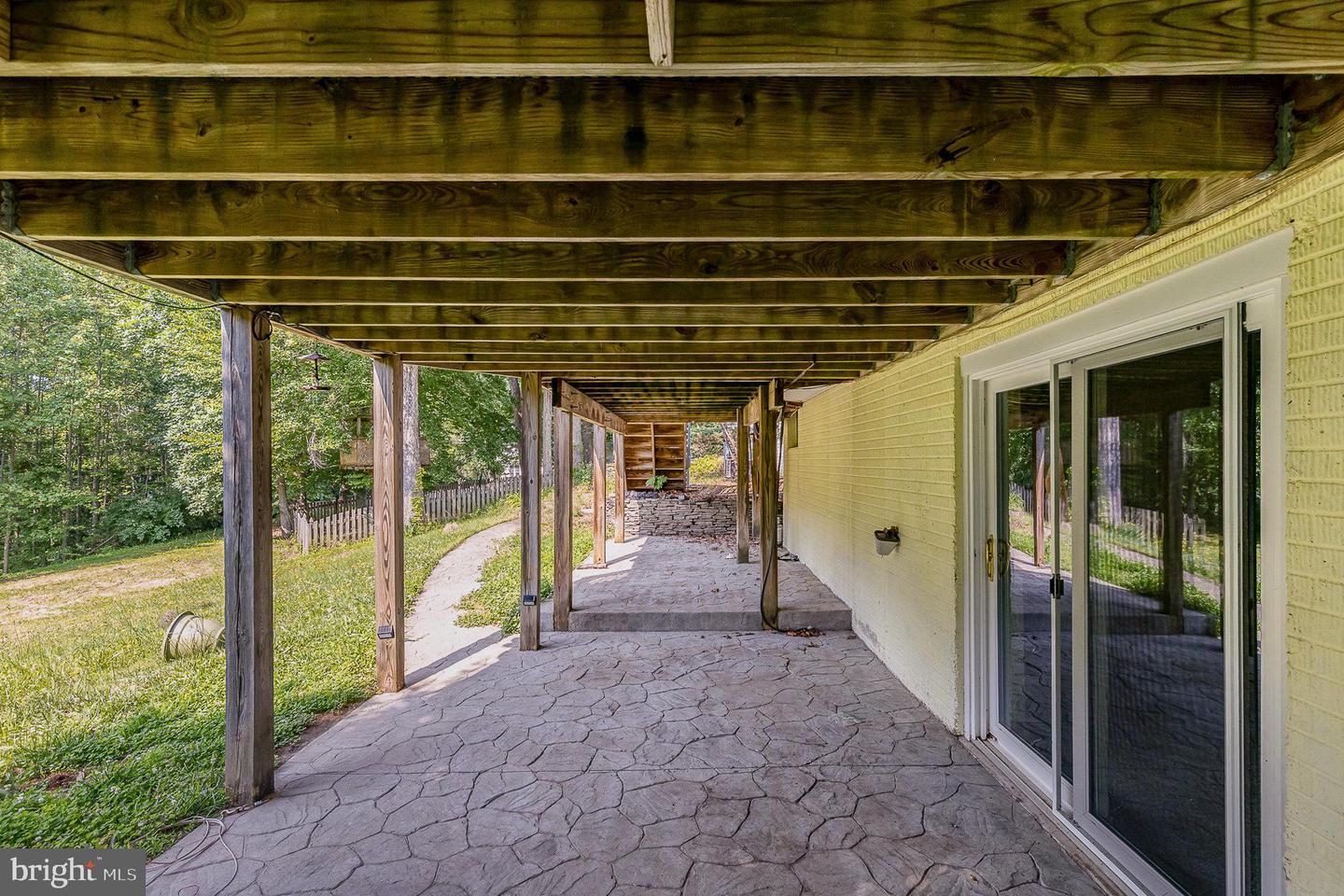 11 BASALT DR, FREDERICKSBURG, Virginia 22406, 5 Bedrooms Bedrooms, ,3 BathroomsBathrooms,Residential,For sale,11 BASALT DR,VAST2039244 MLS # VAST2039244