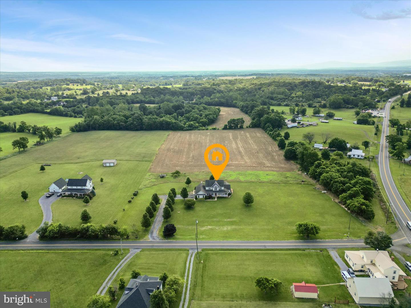 78 OLD GRADE RD, STRASBURG, Virginia 22657, 3 Bedrooms Bedrooms, ,3 BathroomsBathrooms,Residential,For sale,78 OLD GRADE RD,VASH2011584 MLS # VASH2011584