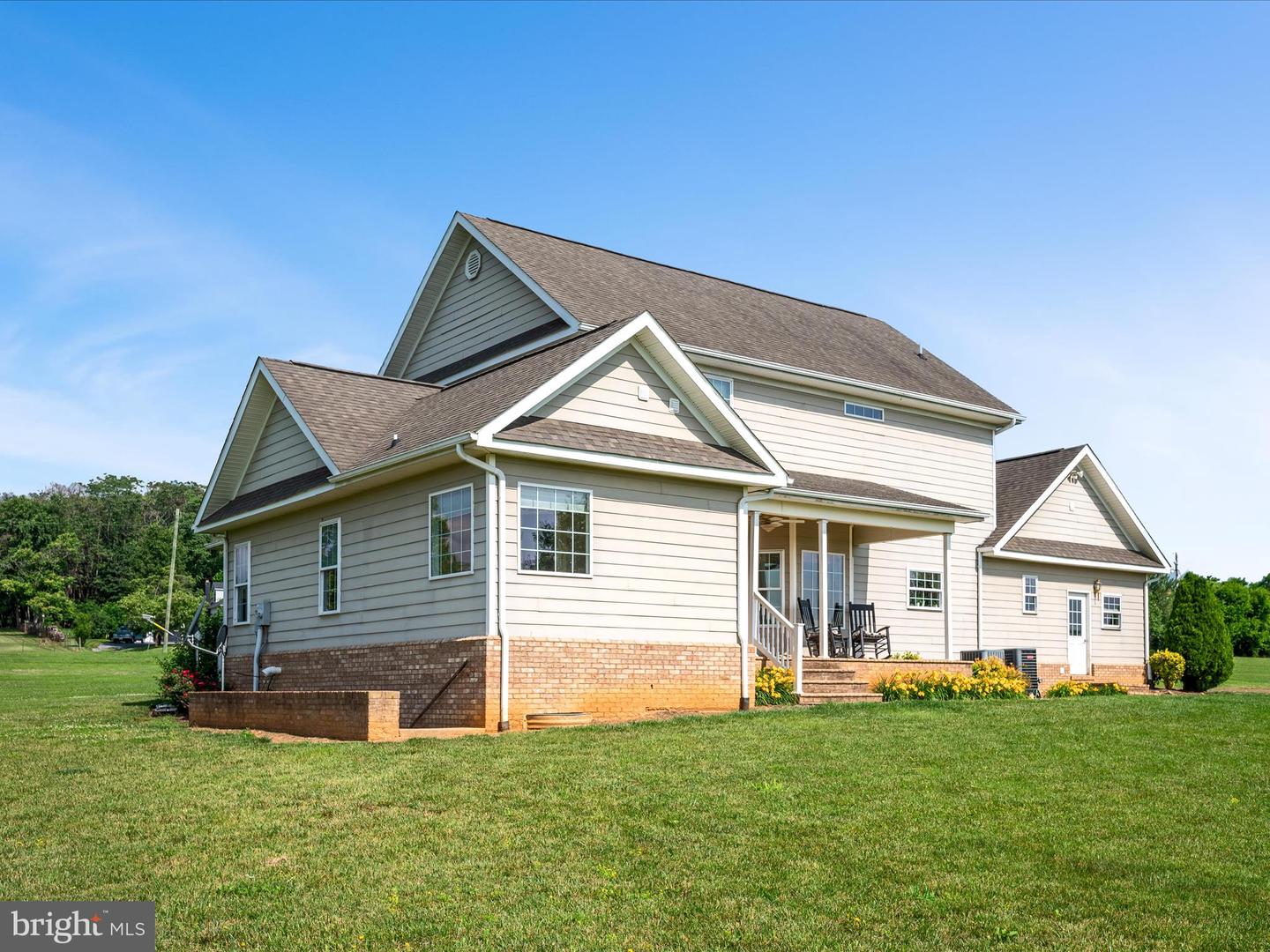 78 OLD GRADE RD, STRASBURG, Virginia 22657, 3 Bedrooms Bedrooms, ,3 BathroomsBathrooms,Residential,For sale,78 OLD GRADE RD,VASH2011584 MLS # VASH2011584
