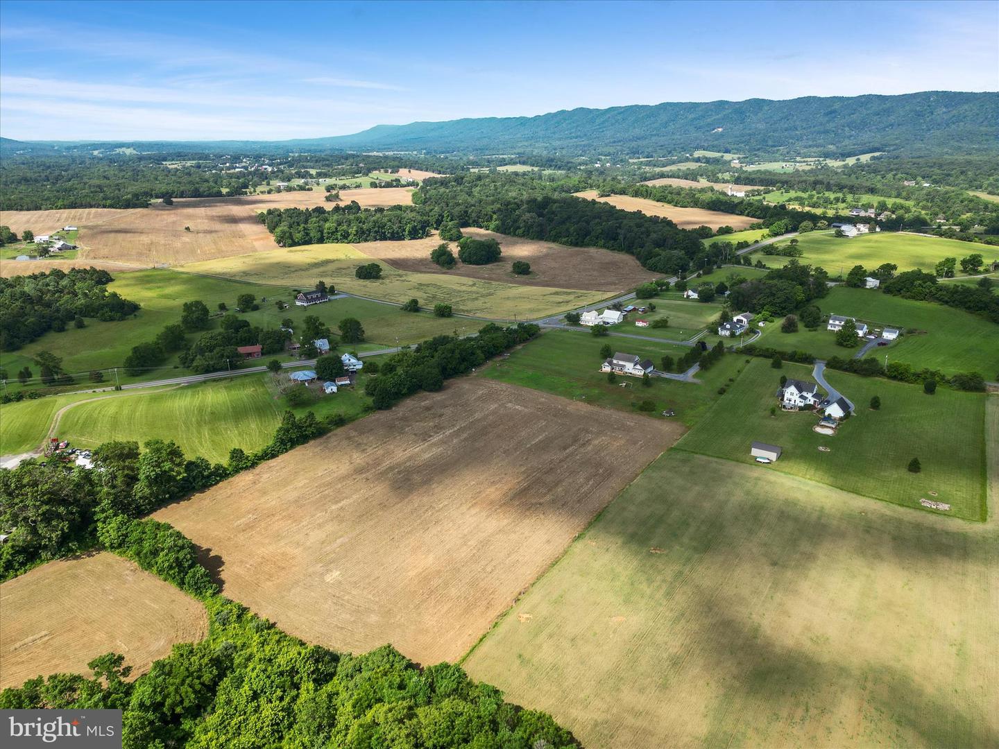 78 OLD GRADE RD, STRASBURG, Virginia 22657, 3 Bedrooms Bedrooms, ,3 BathroomsBathrooms,Residential,For sale,78 OLD GRADE RD,VASH2011584 MLS # VASH2011584