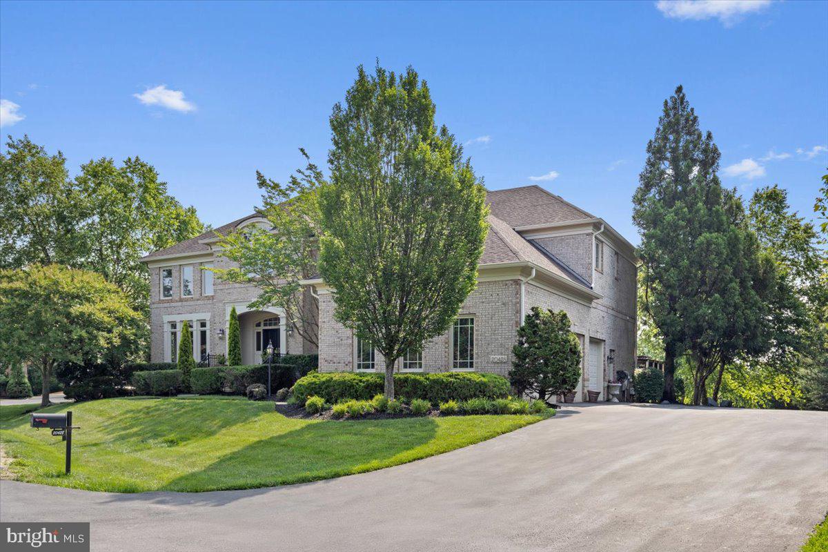 20428 CRIMSON PL, LEESBURG, Virginia 20175, 7 Bedrooms Bedrooms, ,5 BathroomsBathrooms,Residential,For sale,20428 CRIMSON PL,VALO2098168 MLS # VALO2098168