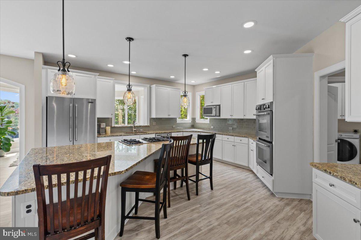 20428 CRIMSON PL, LEESBURG, Virginia 20175, 7 Bedrooms Bedrooms, ,5 BathroomsBathrooms,Residential,For sale,20428 CRIMSON PL,VALO2098168 MLS # VALO2098168