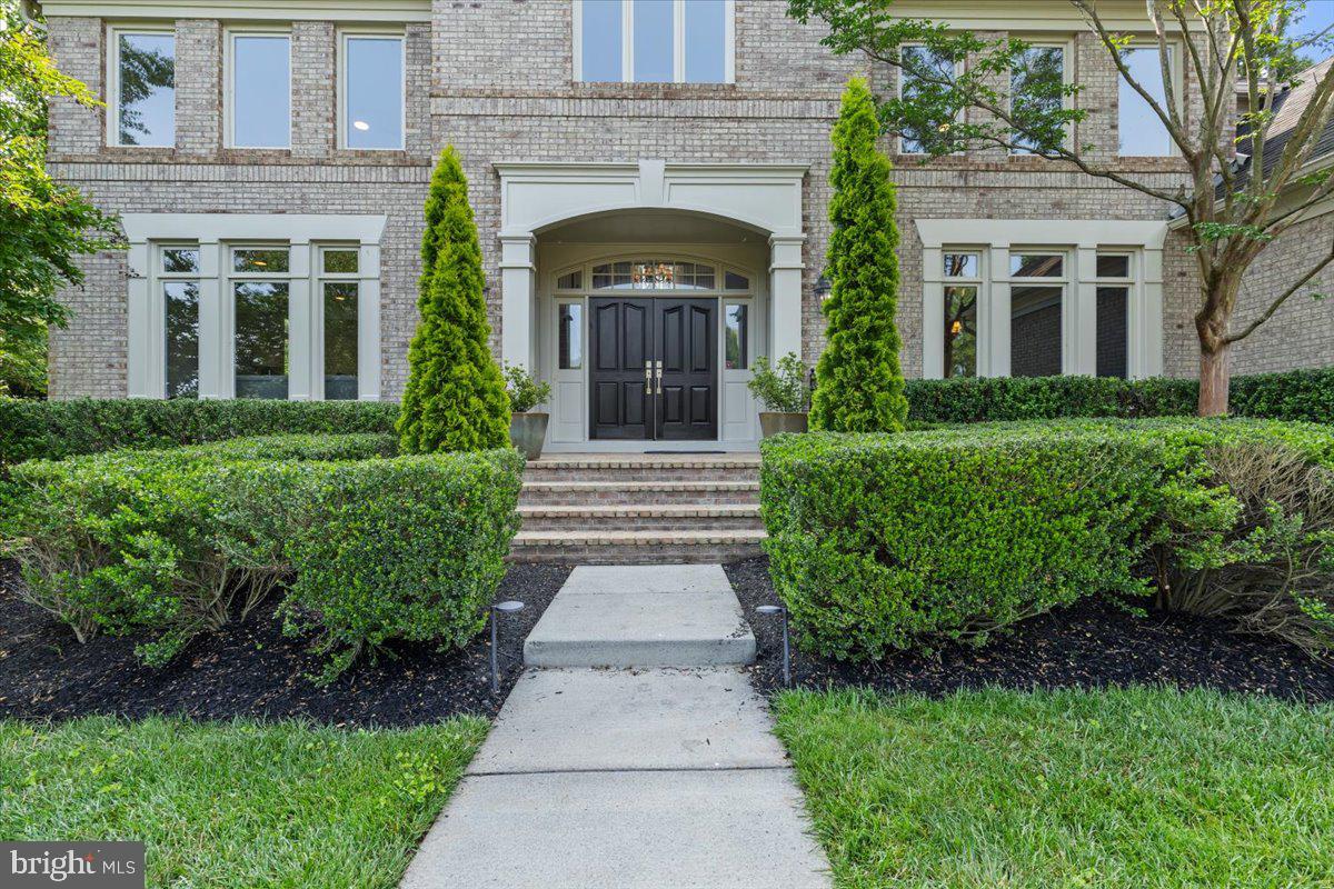 20428 CRIMSON PL, LEESBURG, Virginia 20175, 7 Bedrooms Bedrooms, ,5 BathroomsBathrooms,Residential,For sale,20428 CRIMSON PL,VALO2098168 MLS # VALO2098168