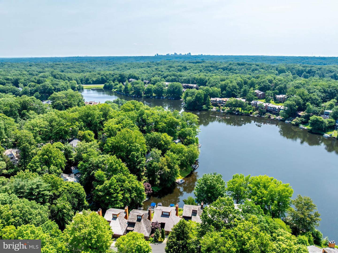 2127 CABOTS POINT LN, RESTON, Virginia 20191, 3 Bedrooms Bedrooms, ,3 BathroomsBathrooms,Residential,For sale,2127 CABOTS POINT LN,VAFX2244238 MLS # VAFX2244238