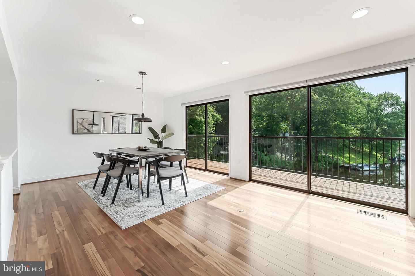 2127 CABOTS POINT LN, RESTON, Virginia 20191, 3 Bedrooms Bedrooms, ,3 BathroomsBathrooms,Residential,For sale,2127 CABOTS POINT LN,VAFX2244238 MLS # VAFX2244238