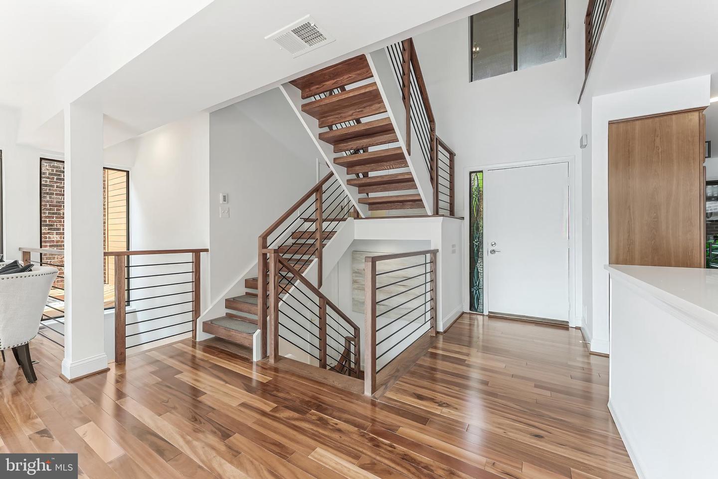 2127 CABOTS POINT LN, RESTON, Virginia 20191, 3 Bedrooms Bedrooms, ,3 BathroomsBathrooms,Residential,For sale,2127 CABOTS POINT LN,VAFX2244238 MLS # VAFX2244238