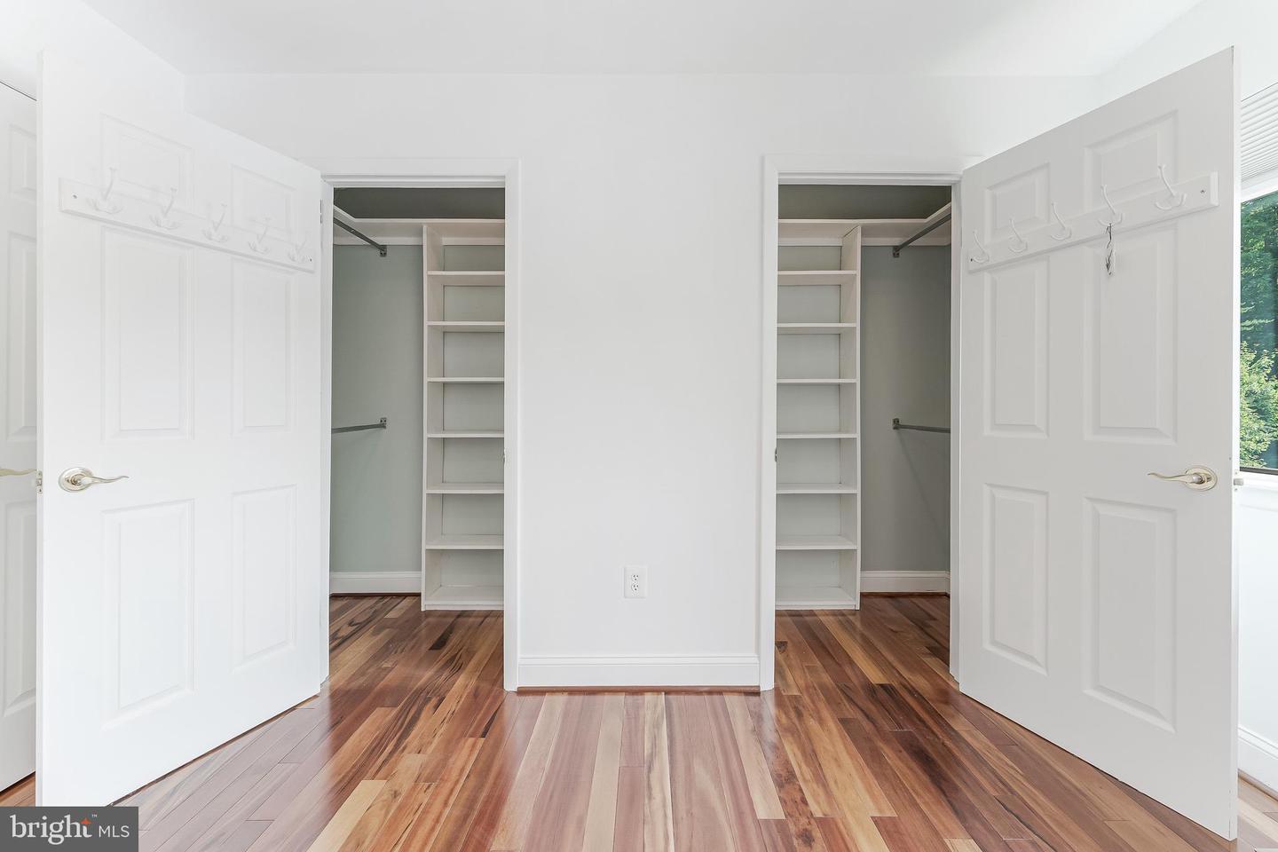 2127 CABOTS POINT LN, RESTON, Virginia 20191, 3 Bedrooms Bedrooms, ,3 BathroomsBathrooms,Residential,For sale,2127 CABOTS POINT LN,VAFX2244238 MLS # VAFX2244238