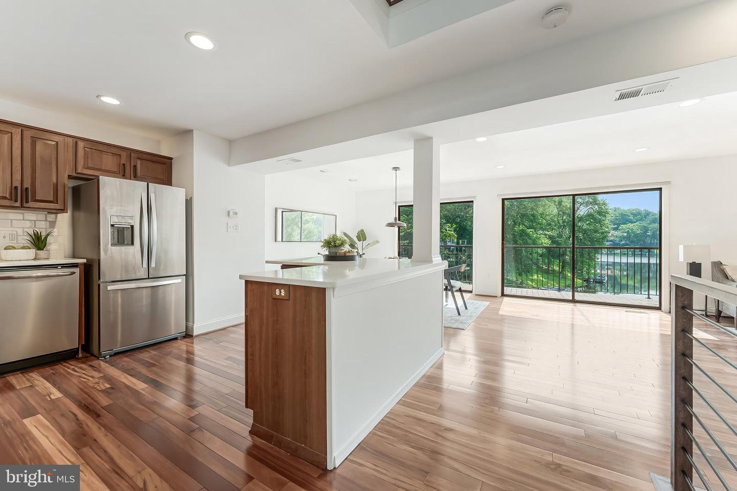 2127 CABOTS POINT LN, RESTON, Virginia 20191, 3 Bedrooms Bedrooms, ,3 BathroomsBathrooms,Residential,For sale,2127 CABOTS POINT LN,VAFX2244238 MLS # VAFX2244238
