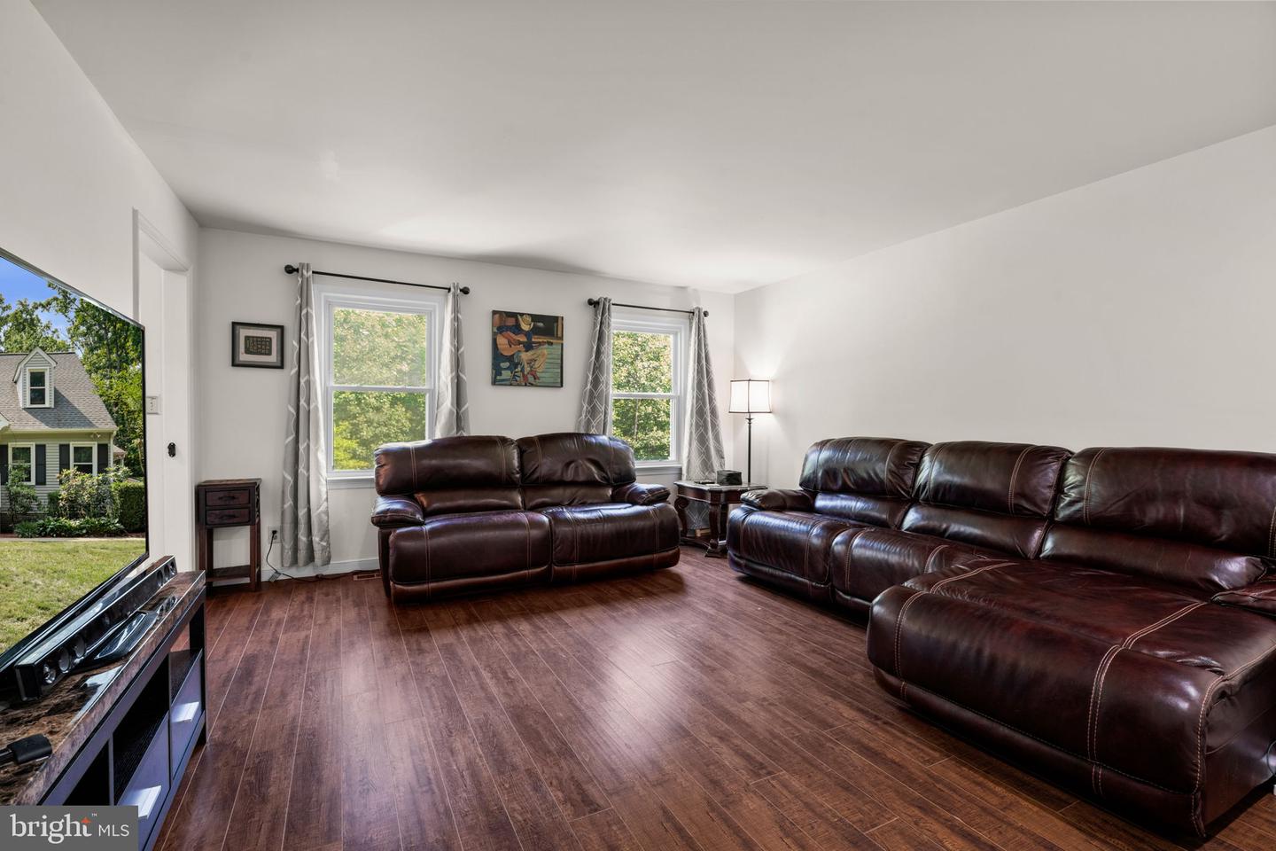 17 JACK ELLINGTON RD, FREDERICKSBURG, Virginia 22406, 4 Bedrooms Bedrooms, ,3 BathroomsBathrooms,Residential,For sale,17 JACK ELLINGTON RD,VAST2039424 MLS # VAST2039424