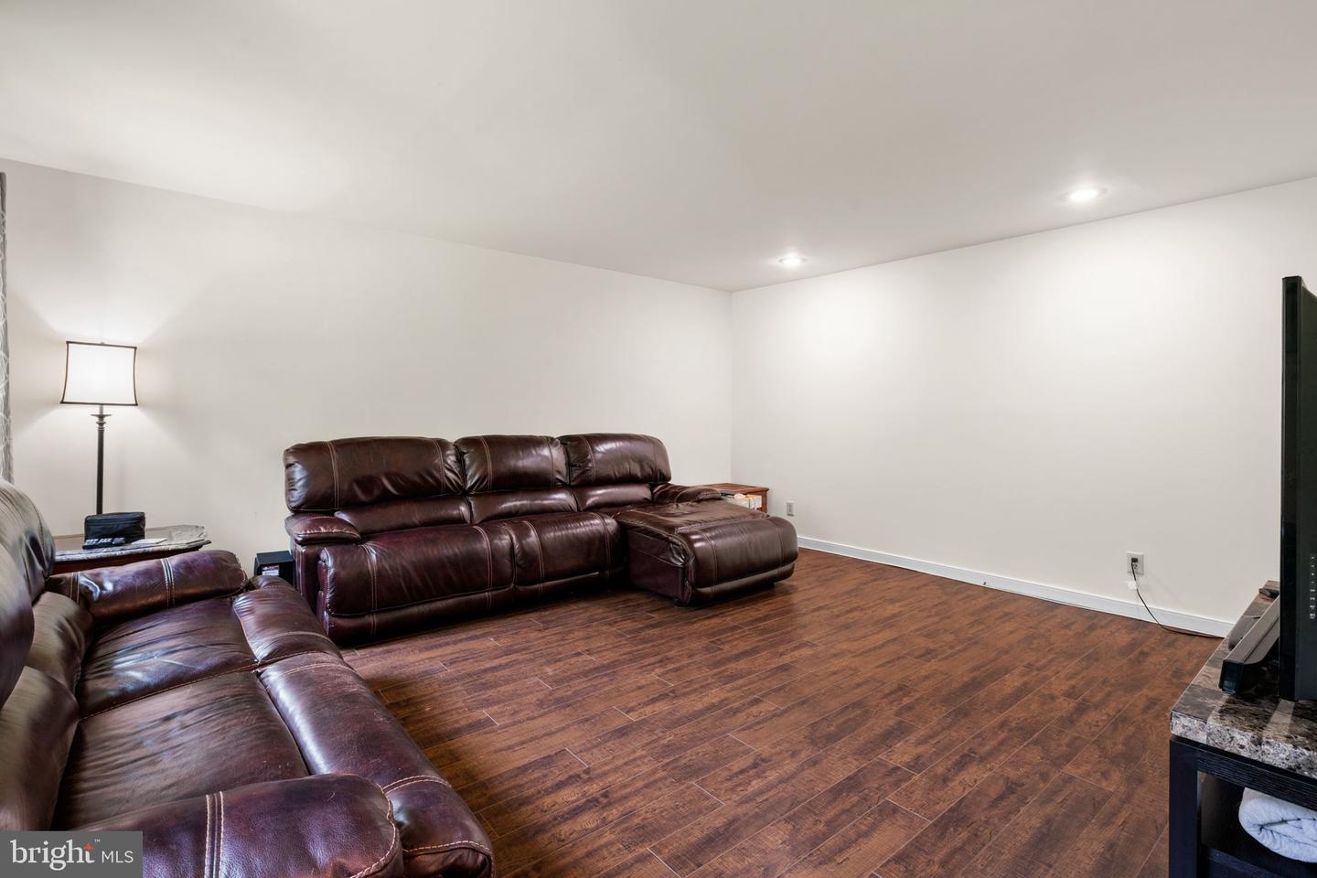17 JACK ELLINGTON RD, FREDERICKSBURG, Virginia 22406, 4 Bedrooms Bedrooms, ,3 BathroomsBathrooms,Residential,For sale,17 JACK ELLINGTON RD,VAST2039424 MLS # VAST2039424