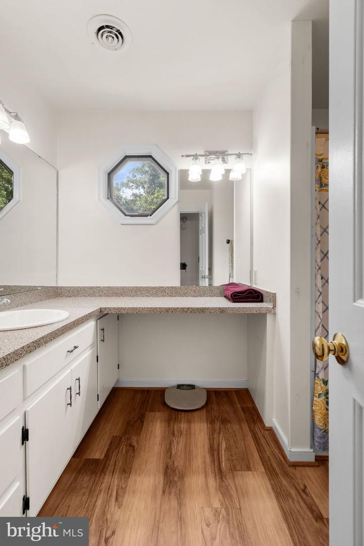 17 JACK ELLINGTON RD, FREDERICKSBURG, Virginia 22406, 4 Bedrooms Bedrooms, ,3 BathroomsBathrooms,Residential,For sale,17 JACK ELLINGTON RD,VAST2039424 MLS # VAST2039424