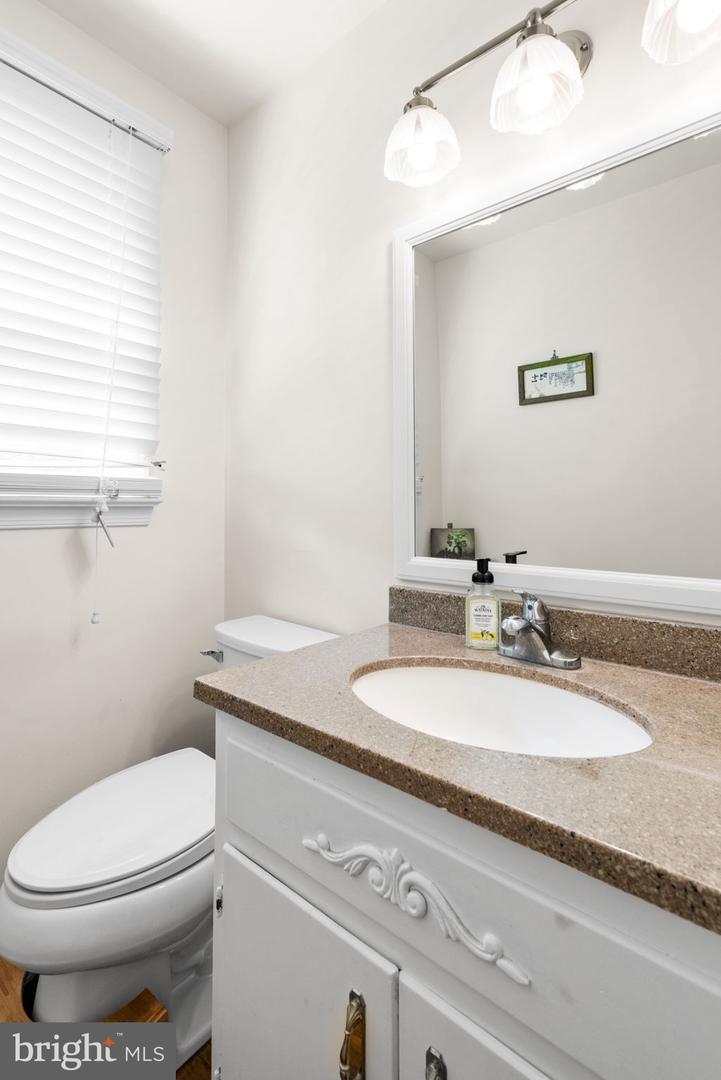 17 JACK ELLINGTON RD, FREDERICKSBURG, Virginia 22406, 4 Bedrooms Bedrooms, ,3 BathroomsBathrooms,Residential,For sale,17 JACK ELLINGTON RD,VAST2039424 MLS # VAST2039424