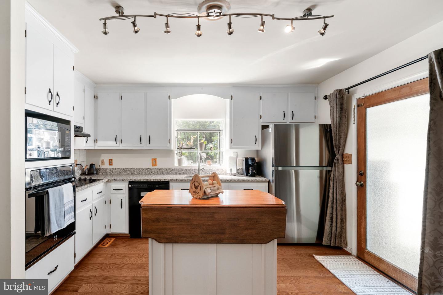 17 JACK ELLINGTON RD, FREDERICKSBURG, Virginia 22406, 4 Bedrooms Bedrooms, ,3 BathroomsBathrooms,Residential,For sale,17 JACK ELLINGTON RD,VAST2039424 MLS # VAST2039424