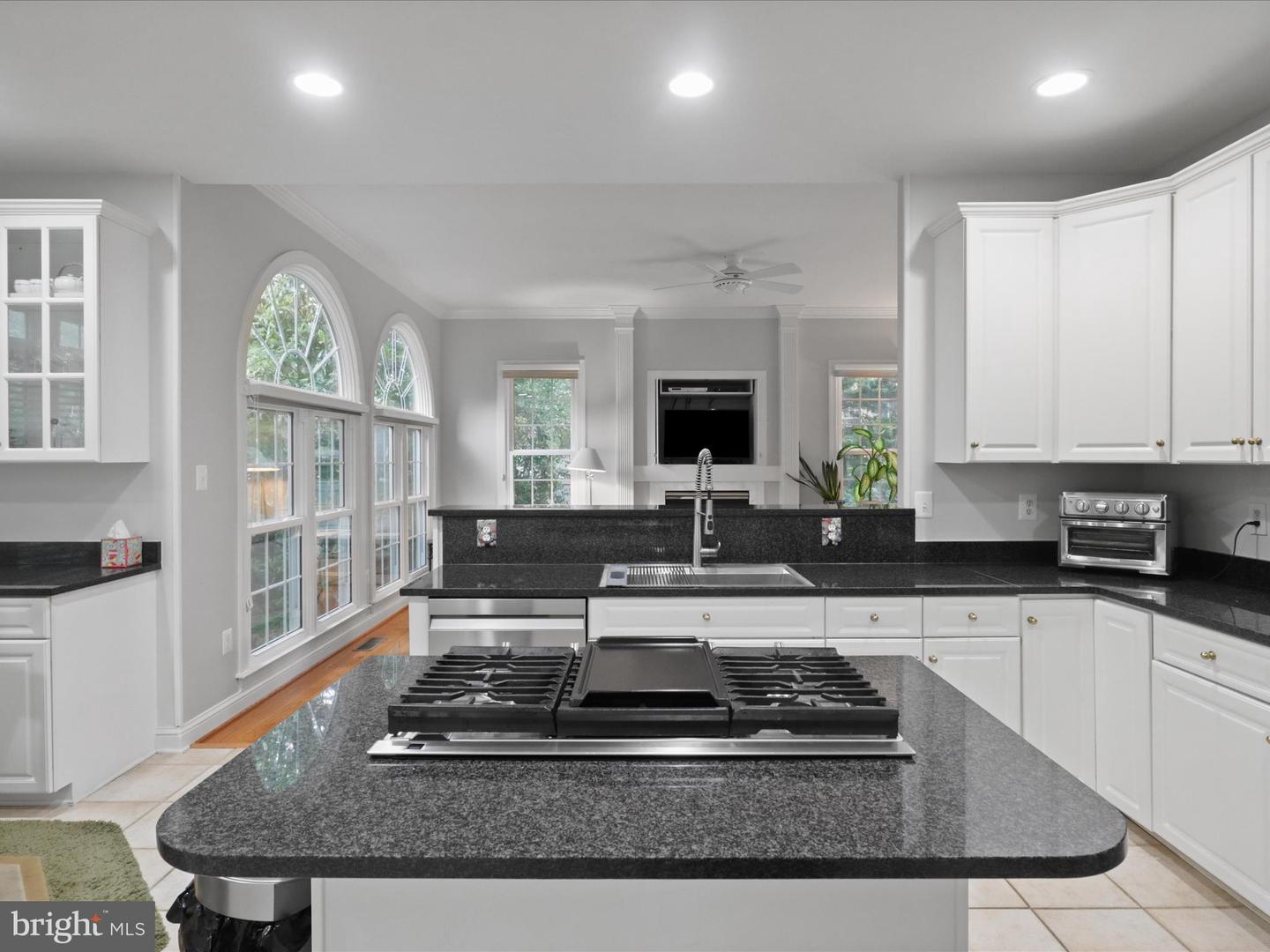7952 BLITZ CT, DUNN LORING, Virginia 22027, 5 Bedrooms Bedrooms, ,3 BathroomsBathrooms,Residential,For sale,7952 BLITZ CT,VAFX2244942 MLS # VAFX2244942