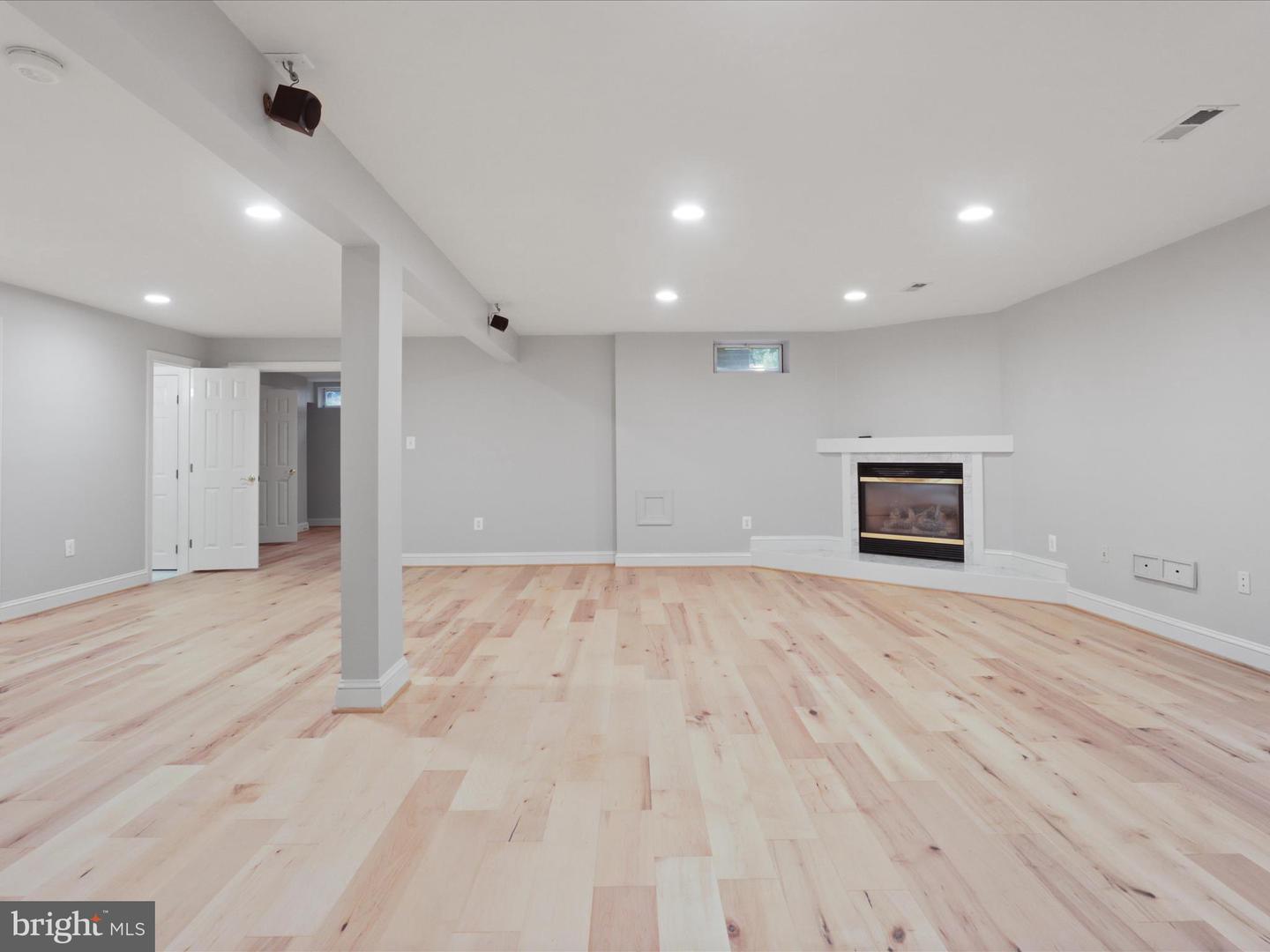 7952 BLITZ CT, DUNN LORING, Virginia 22027, 5 Bedrooms Bedrooms, ,3 BathroomsBathrooms,Residential,For sale,7952 BLITZ CT,VAFX2244942 MLS # VAFX2244942