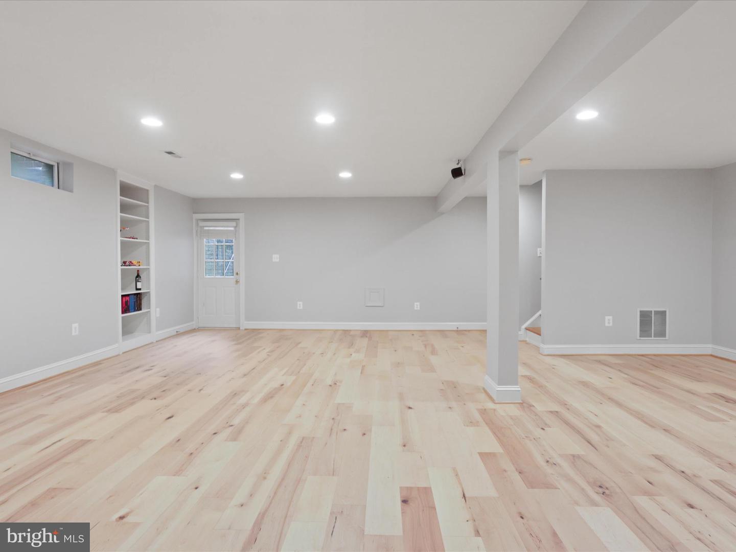 7952 BLITZ CT, DUNN LORING, Virginia 22027, 5 Bedrooms Bedrooms, ,3 BathroomsBathrooms,Residential,For sale,7952 BLITZ CT,VAFX2244942 MLS # VAFX2244942