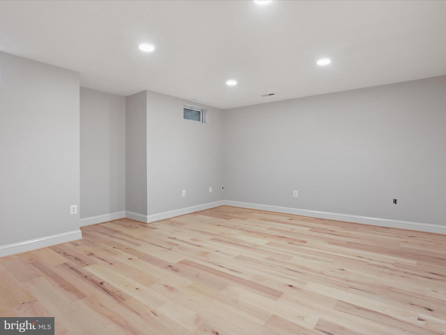 7952 BLITZ CT, DUNN LORING, Virginia 22027, 5 Bedrooms Bedrooms, ,3 BathroomsBathrooms,Residential,For sale,7952 BLITZ CT,VAFX2244942 MLS # VAFX2244942