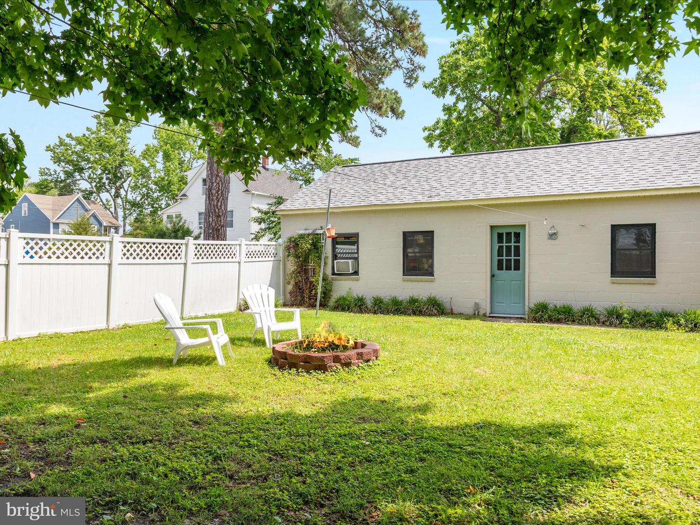 29 8TH ST, COLONIAL BEACH, Virginia 22443, 3 Bedrooms Bedrooms, 6 Rooms Rooms,2 BathroomsBathrooms,Residential,For sale,29 8TH ST,VAWE2009036 MLS # VAWE2009036