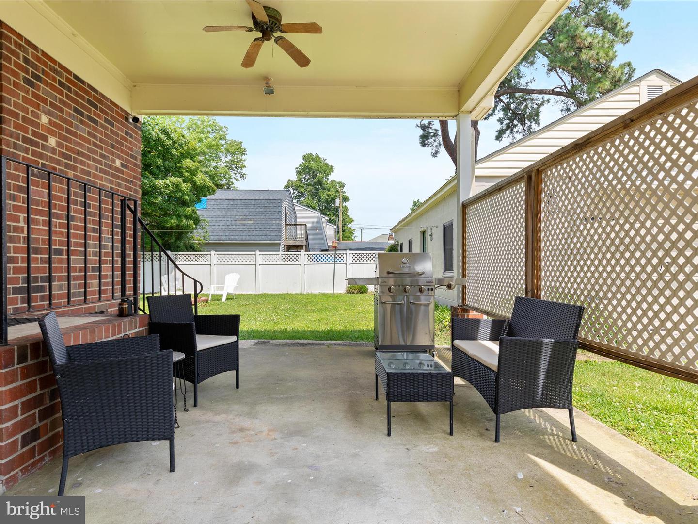 29 8TH ST, COLONIAL BEACH, Virginia 22443, 3 Bedrooms Bedrooms, 6 Rooms Rooms,2 BathroomsBathrooms,Residential,For sale,29 8TH ST,VAWE2009036 MLS # VAWE2009036