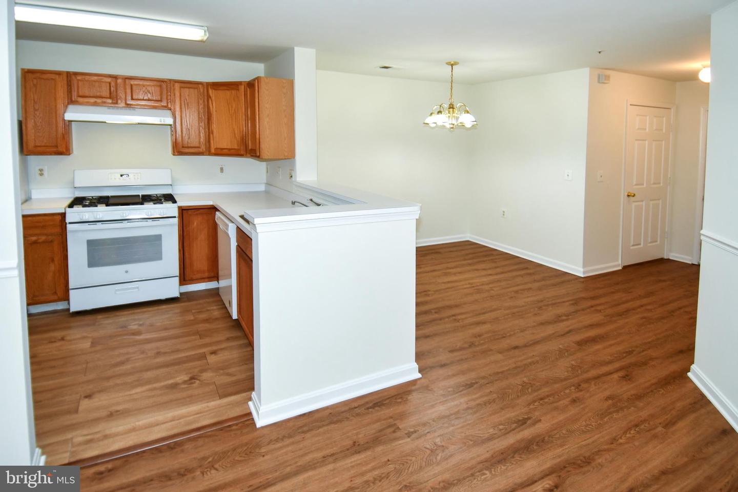 1031 GARDENVIEW LOOP #103, WOODBRIDGE, Virginia 22191, 2 Bedrooms Bedrooms, ,2 BathroomsBathrooms,Residential,For sale,1031 GARDENVIEW LOOP #103,VAPW2096110 MLS # VAPW2096110