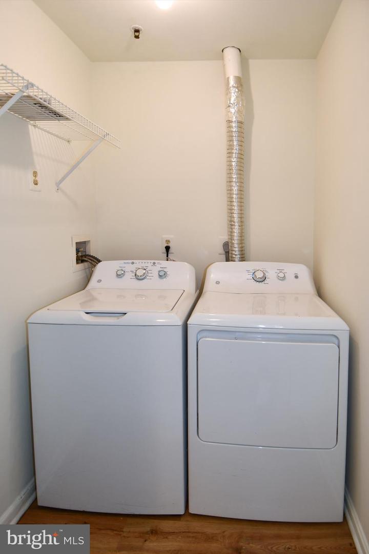 1031 GARDENVIEW LOOP #103, WOODBRIDGE, Virginia 22191, 2 Bedrooms Bedrooms, ,2 BathroomsBathrooms,Residential,For sale,1031 GARDENVIEW LOOP #103,VAPW2096110 MLS # VAPW2096110