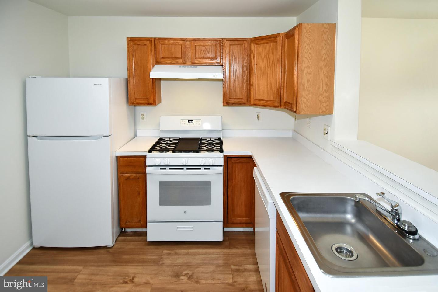 1031 GARDENVIEW LOOP #103, WOODBRIDGE, Virginia 22191, 2 Bedrooms Bedrooms, ,2 BathroomsBathrooms,Residential,For sale,1031 GARDENVIEW LOOP #103,VAPW2096110 MLS # VAPW2096110