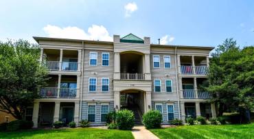 1031 GARDENVIEW LOOP #103, WOODBRIDGE, Virginia 22191, 2 Bedrooms Bedrooms, ,2 BathroomsBathrooms,Residential,For sale,1031 GARDENVIEW LOOP #103,VAPW2096110 MLS # VAPW2096110