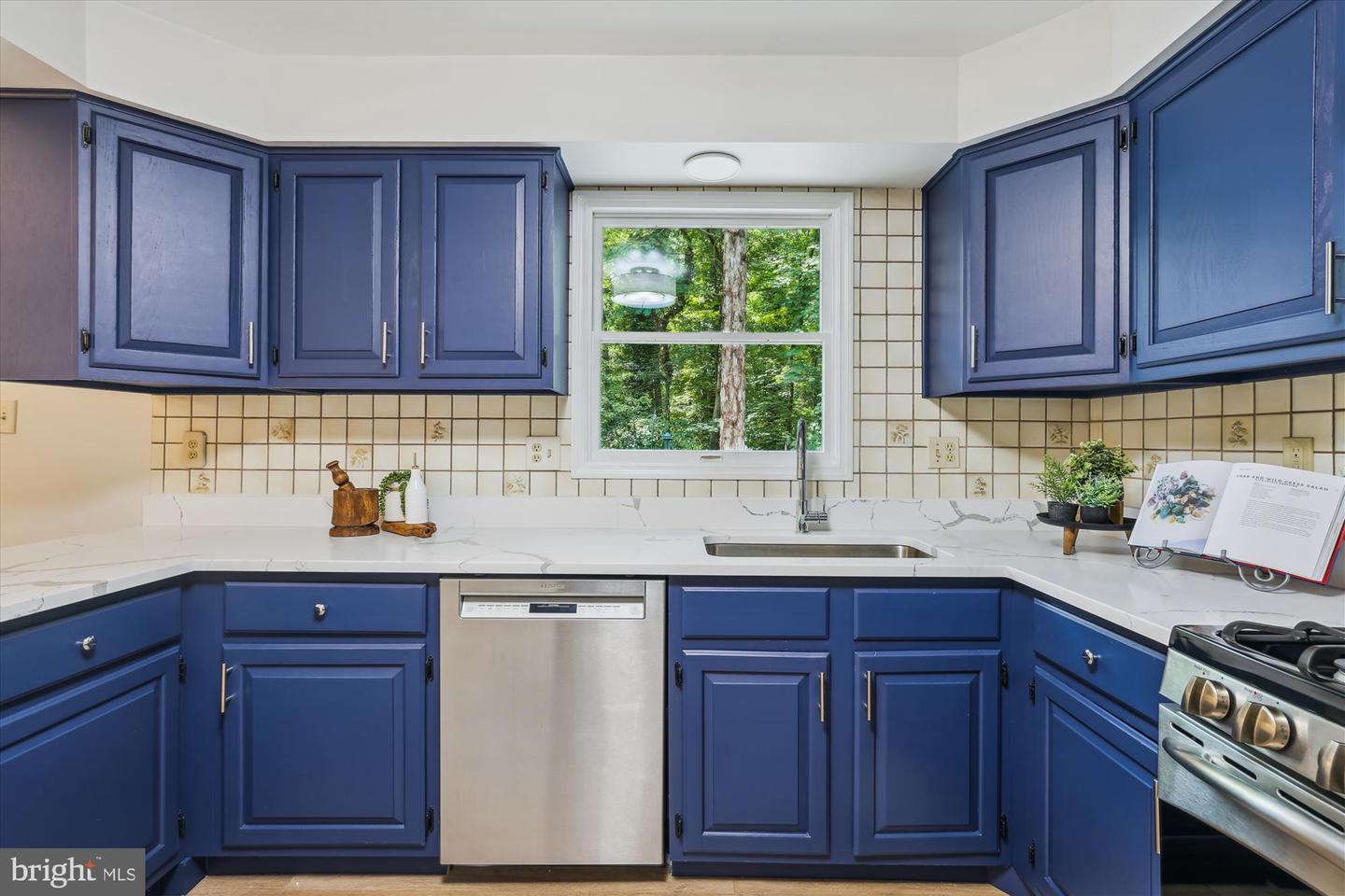 11321 FRENCH HORN LN, RESTON, Virginia 20191, 4 Bedrooms Bedrooms, ,2 BathroomsBathrooms,Residential,For sale,11321 FRENCH HORN LN,VAFX2245096 MLS # VAFX2245096