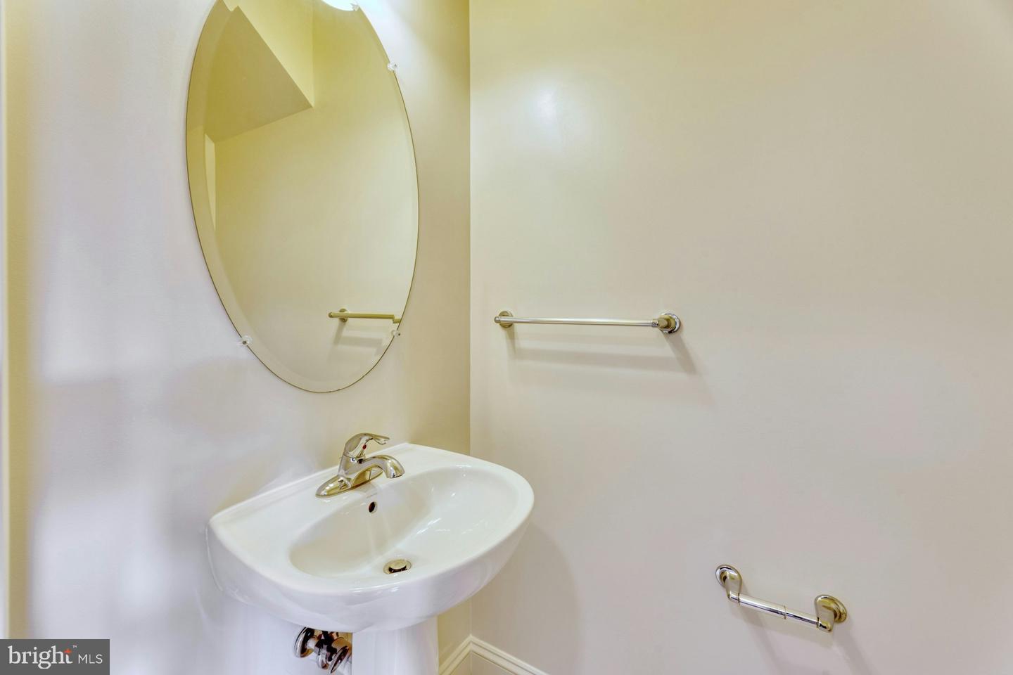 209 NATURAL TER SW, LEESBURG, Virginia 20175, 3 Bedrooms Bedrooms, ,3 BathroomsBathrooms,Residential,For sale,209 NATURAL TER SW,VALO2098626 MLS # VALO2098626