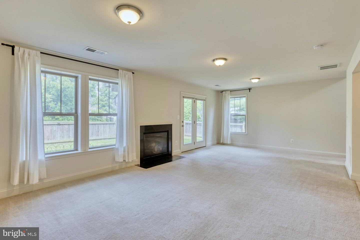 209 NATURAL TER SW, LEESBURG, Virginia 20175, 3 Bedrooms Bedrooms, ,3 BathroomsBathrooms,Residential,For sale,209 NATURAL TER SW,VALO2098626 MLS # VALO2098626