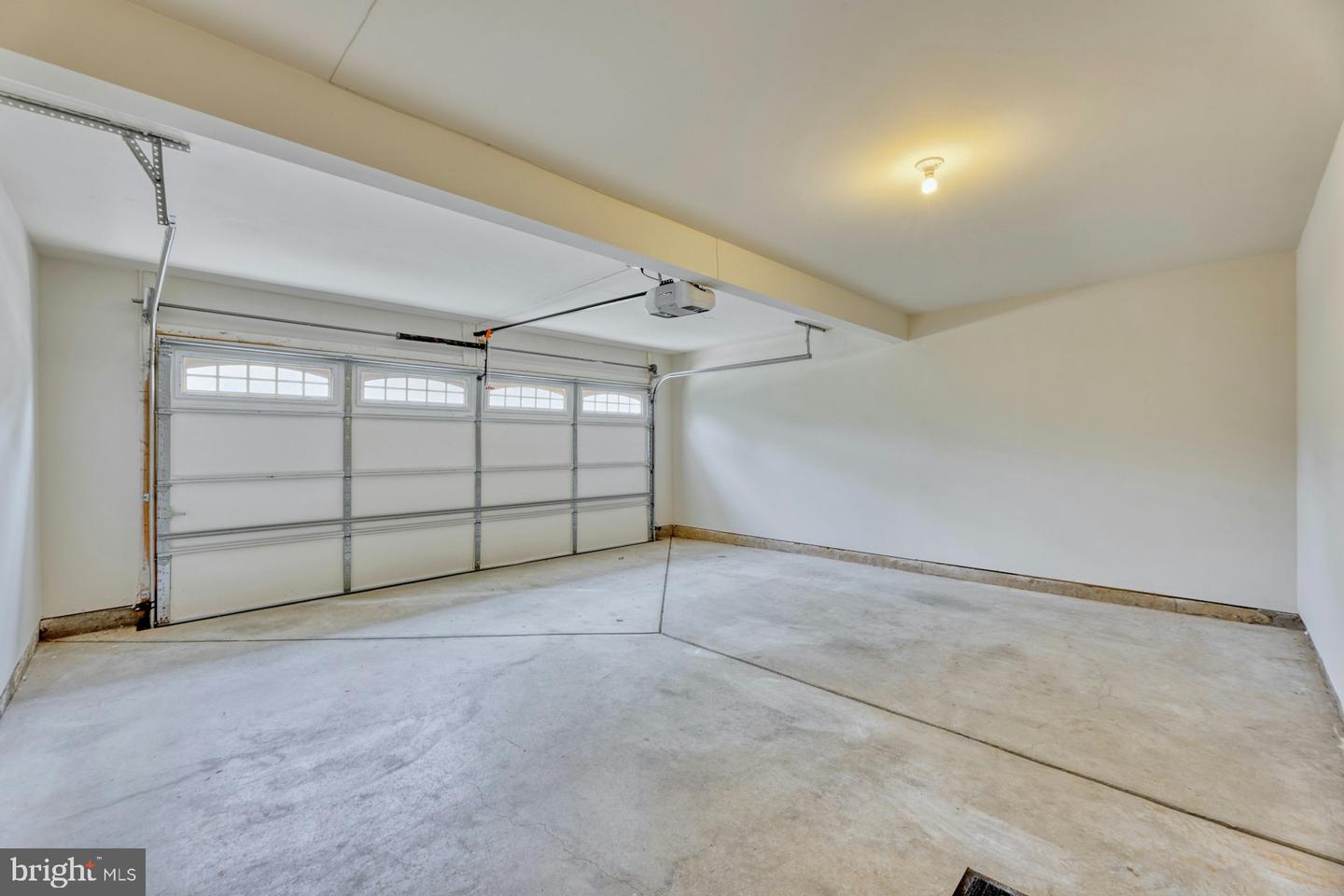209 NATURAL TER SW, LEESBURG, Virginia 20175, 3 Bedrooms Bedrooms, ,3 BathroomsBathrooms,Residential,For sale,209 NATURAL TER SW,VALO2098626 MLS # VALO2098626