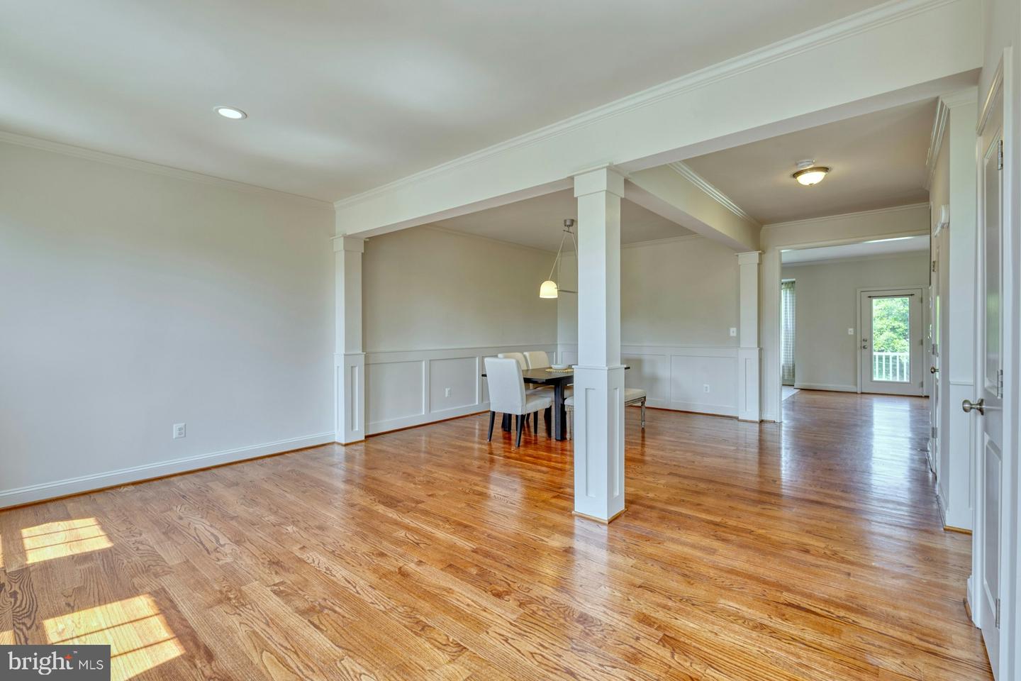 209 NATURAL TER SW, LEESBURG, Virginia 20175, 3 Bedrooms Bedrooms, ,3 BathroomsBathrooms,Residential,For sale,209 NATURAL TER SW,VALO2098626 MLS # VALO2098626