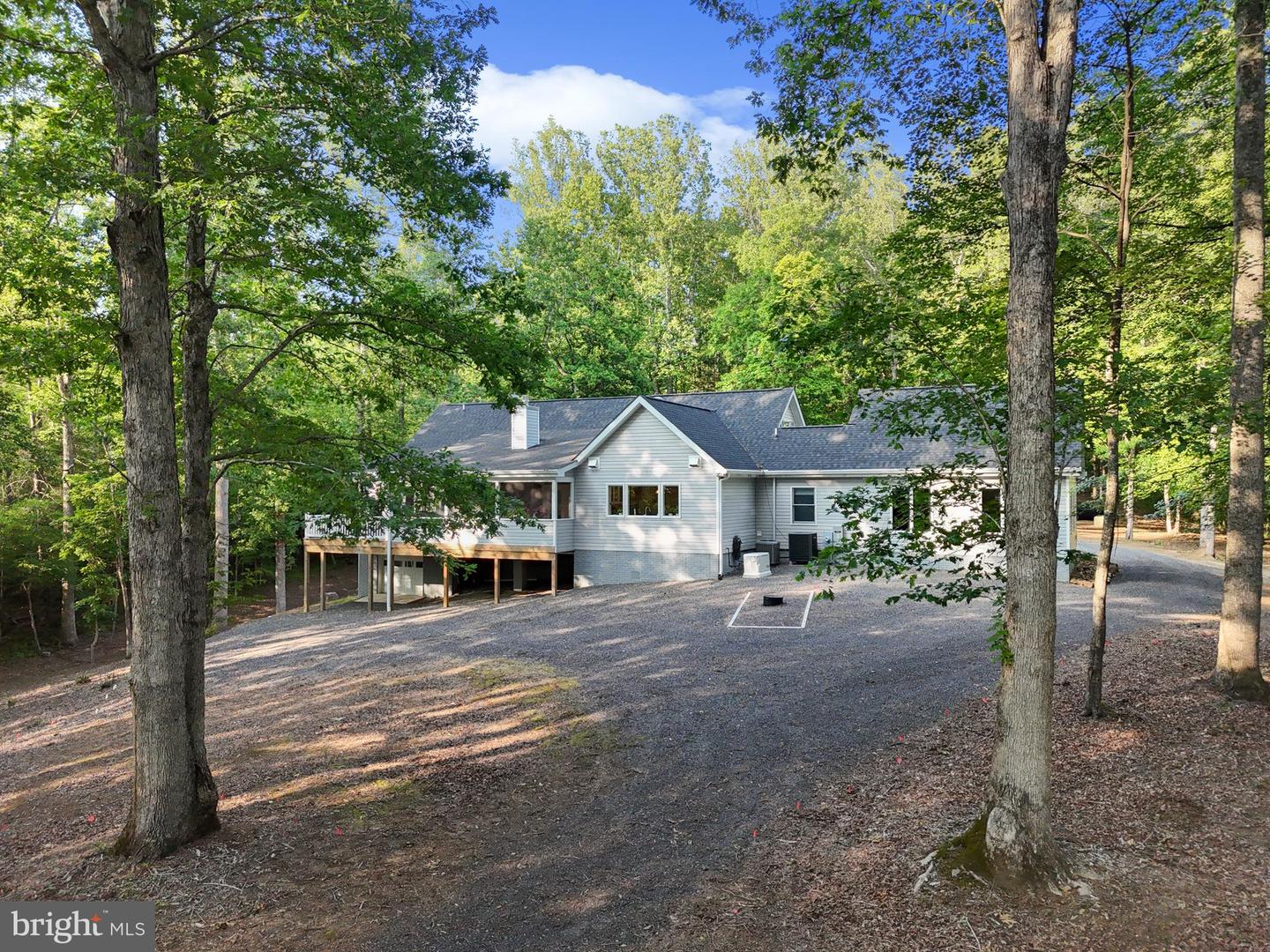 7006 TAPPS FORD RD, AMISSVILLE, Virginia 20106, 4 Bedrooms Bedrooms, ,3 BathroomsBathrooms,Residential,For sale,7006 TAPPS FORD RD,VAFQ2016908 MLS # VAFQ2016908