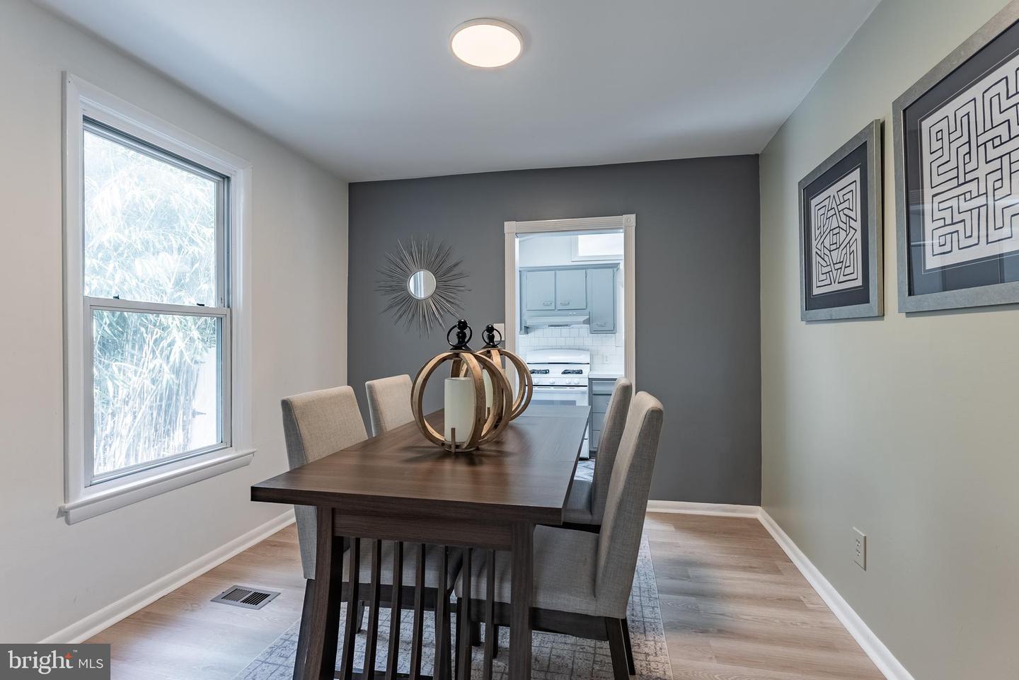 5634 8TH RD N, ARLINGTON, Virginia 22205, 3 Bedrooms Bedrooms, ,3 BathroomsBathrooms,Residential,For sale,5634 8TH RD N,VAAR2058520 MLS # VAAR2058520