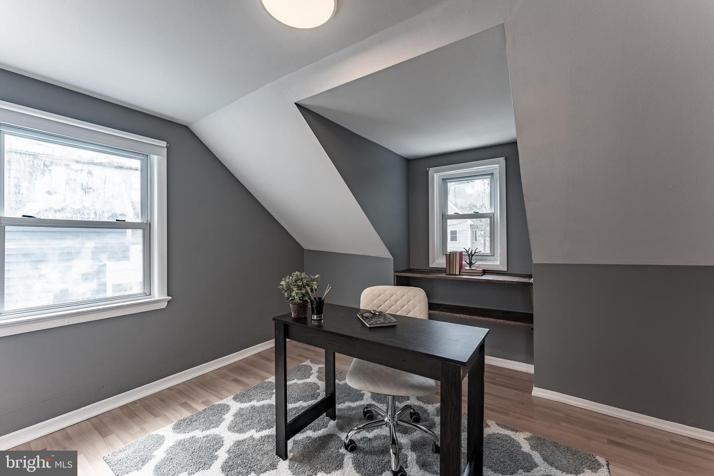 5634 8TH RD N, ARLINGTON, Virginia 22205, 3 Bedrooms Bedrooms, ,3 BathroomsBathrooms,Residential,For sale,5634 8TH RD N,VAAR2058520 MLS # VAAR2058520
