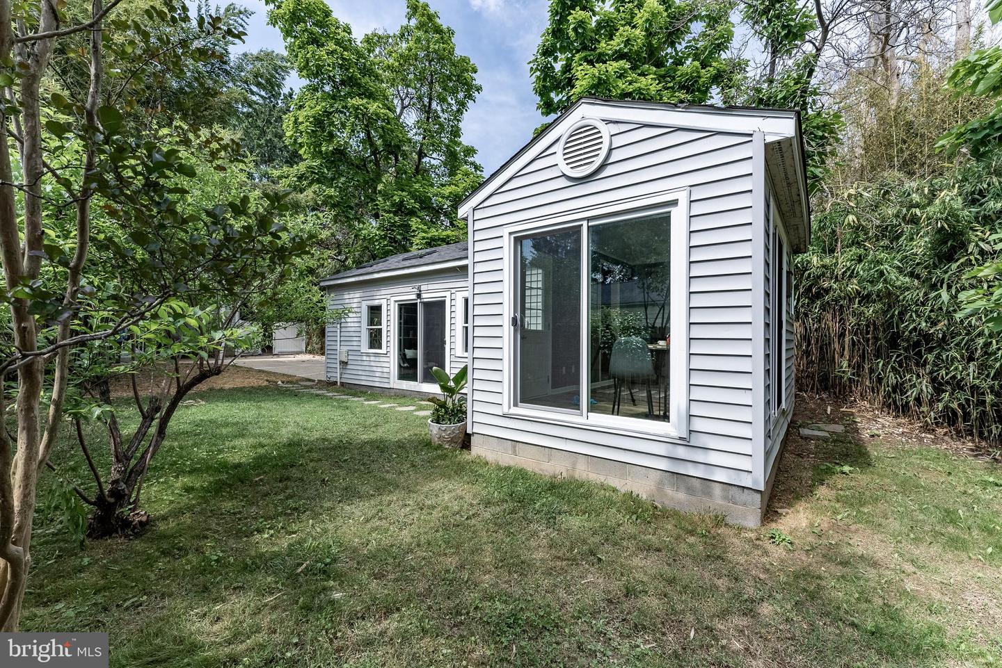 5634 8TH RD N, ARLINGTON, Virginia 22205, 3 Bedrooms Bedrooms, ,3 BathroomsBathrooms,Residential,For sale,5634 8TH RD N,VAAR2058520 MLS # VAAR2058520