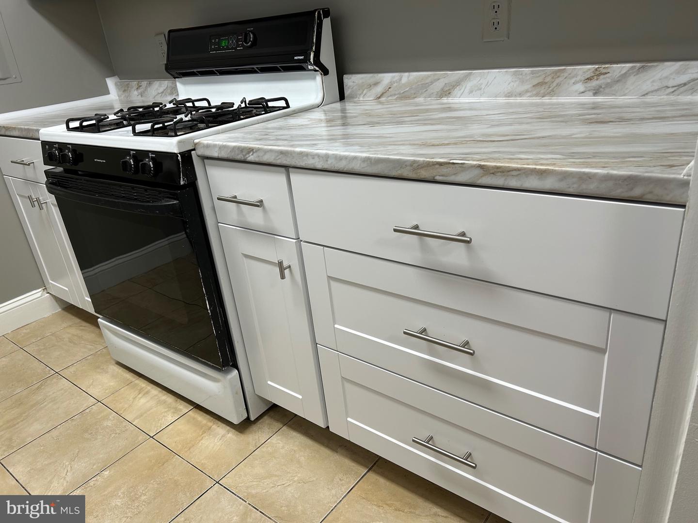 301 N BEAUREGARD ST #320, ALEXANDRIA, Virginia 22312, 1 Bedroom Bedrooms, ,1 BathroomBathrooms,Residential,For sale,301 N BEAUREGARD ST #320,VAAX2046024 MLS # VAAX2046024
