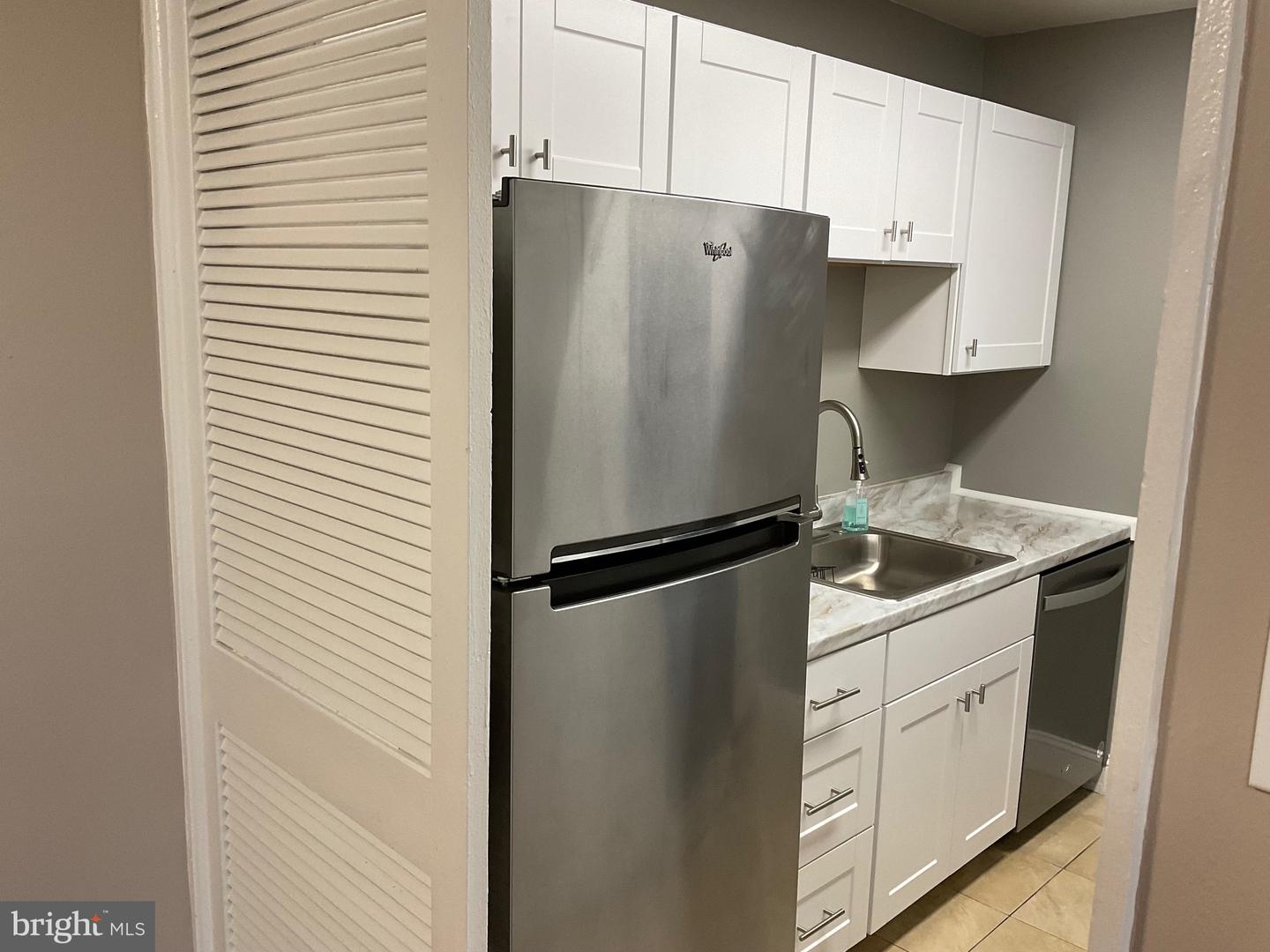 301 N BEAUREGARD ST #320, ALEXANDRIA, Virginia 22312, 1 Bedroom Bedrooms, ,1 BathroomBathrooms,Residential,For sale,301 N BEAUREGARD ST #320,VAAX2046024 MLS # VAAX2046024