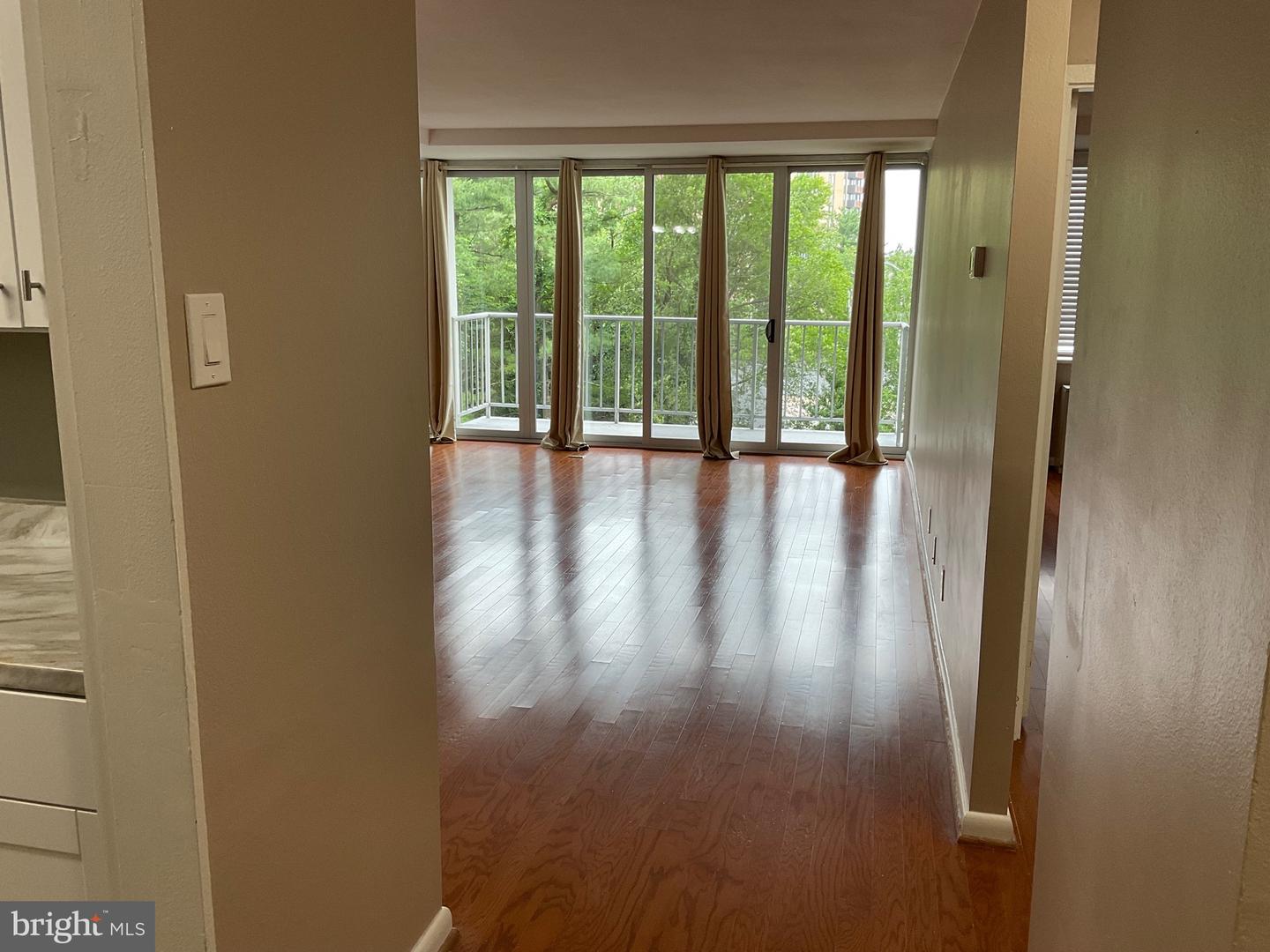 301 N BEAUREGARD ST #320, ALEXANDRIA, Virginia 22312, 1 Bedroom Bedrooms, ,1 BathroomBathrooms,Residential,For sale,301 N BEAUREGARD ST #320,VAAX2046024 MLS # VAAX2046024