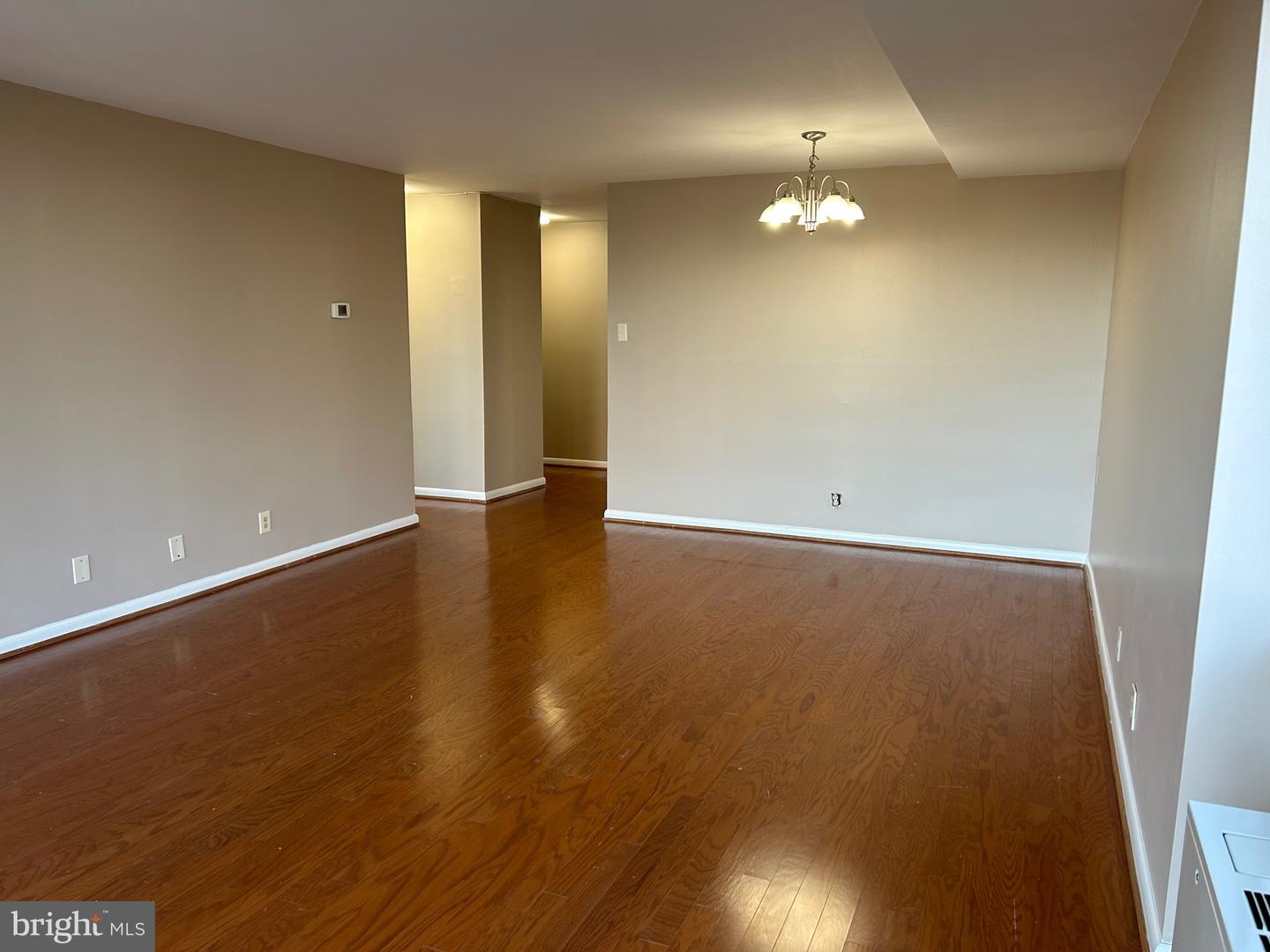 301 N BEAUREGARD ST #320, ALEXANDRIA, Virginia 22312, 1 Bedroom Bedrooms, ,1 BathroomBathrooms,Residential,For sale,301 N BEAUREGARD ST #320,VAAX2046024 MLS # VAAX2046024