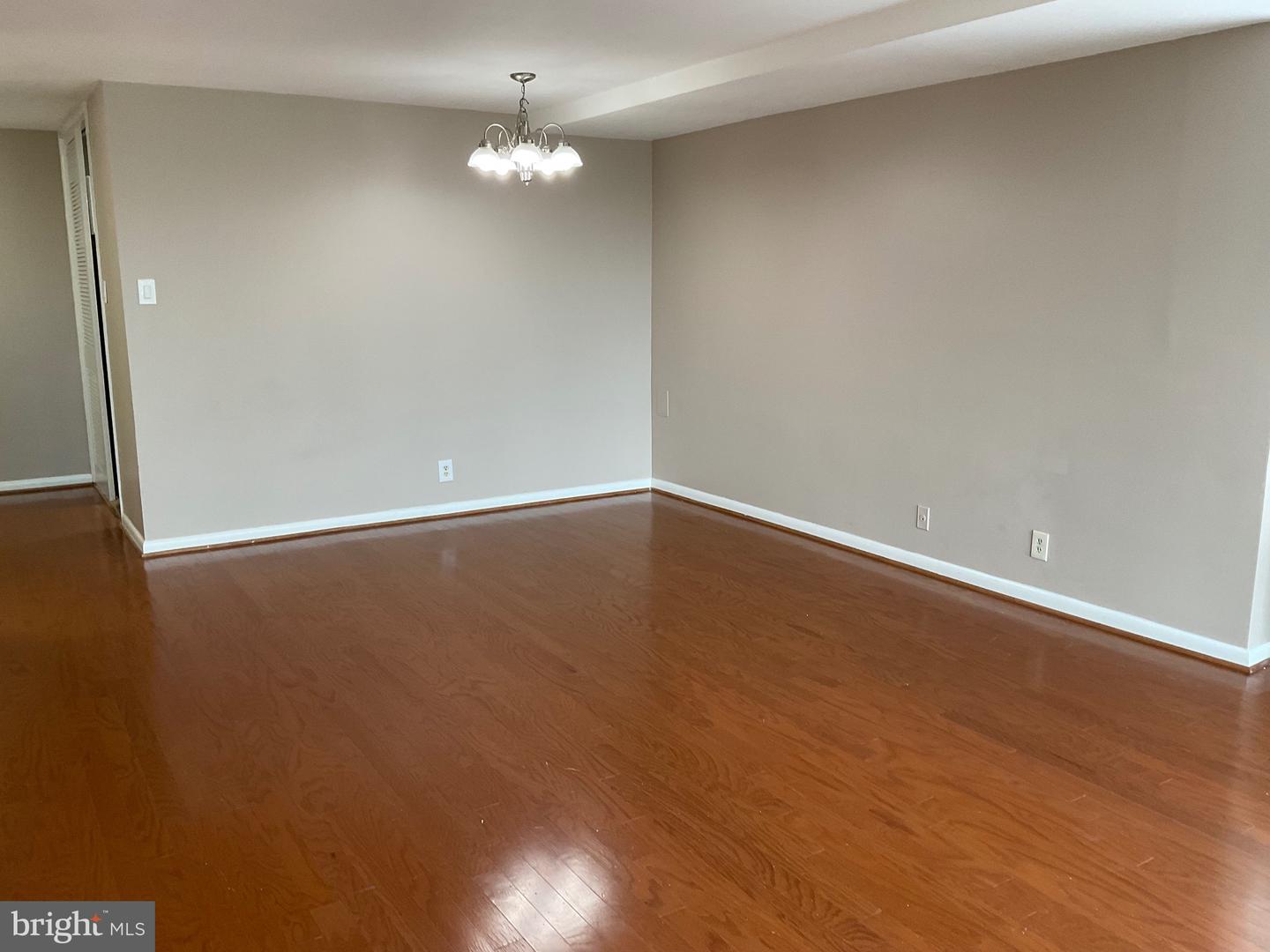 301 N BEAUREGARD ST #320, ALEXANDRIA, Virginia 22312, 1 Bedroom Bedrooms, ,1 BathroomBathrooms,Residential,For sale,301 N BEAUREGARD ST #320,VAAX2046024 MLS # VAAX2046024