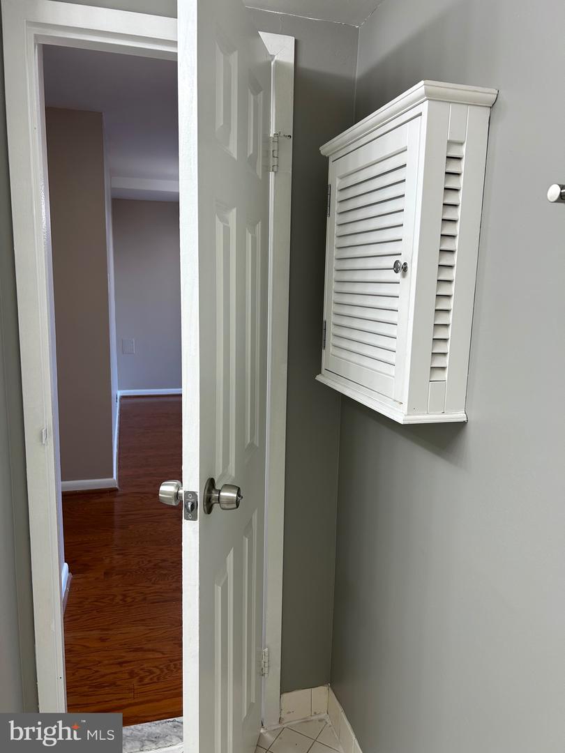 301 N BEAUREGARD ST #320, ALEXANDRIA, Virginia 22312, 1 Bedroom Bedrooms, ,1 BathroomBathrooms,Residential,For sale,301 N BEAUREGARD ST #320,VAAX2046024 MLS # VAAX2046024