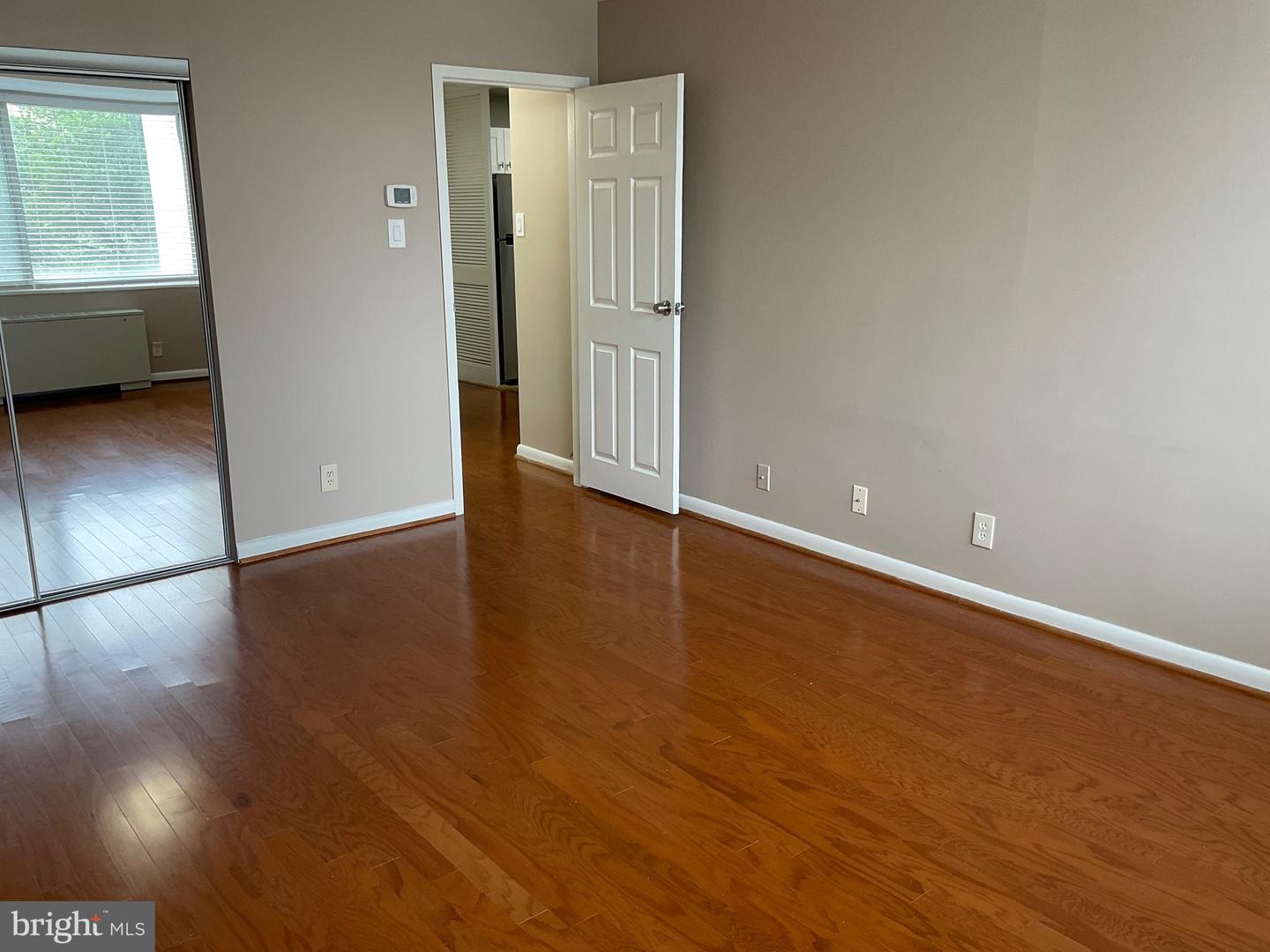 301 N BEAUREGARD ST #320, ALEXANDRIA, Virginia 22312, 1 Bedroom Bedrooms, ,1 BathroomBathrooms,Residential,For sale,301 N BEAUREGARD ST #320,VAAX2046024 MLS # VAAX2046024