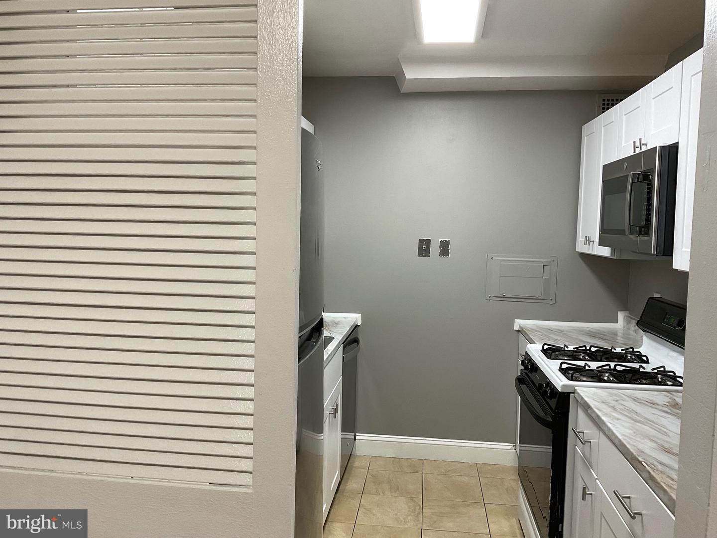 301 N BEAUREGARD ST #320, ALEXANDRIA, Virginia 22312, 1 Bedroom Bedrooms, ,1 BathroomBathrooms,Residential,For sale,301 N BEAUREGARD ST #320,VAAX2046024 MLS # VAAX2046024
